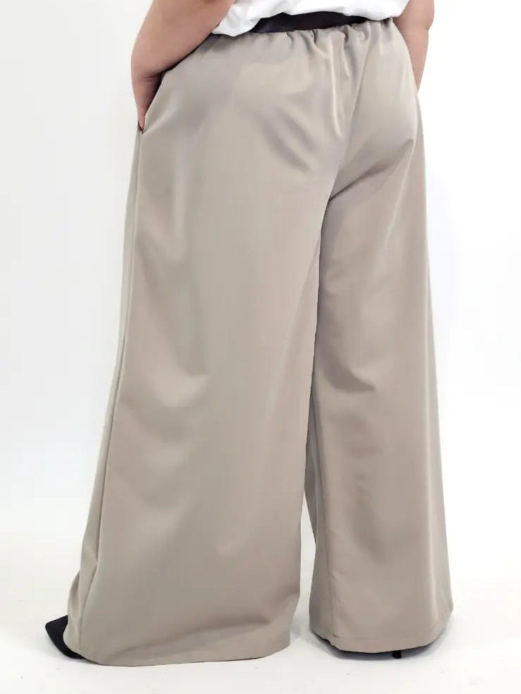 Spodnie plus size szerokie palazzo z wysokim stanem – eleganckie spodnie XXL w 3 kolorach Stylowa XL