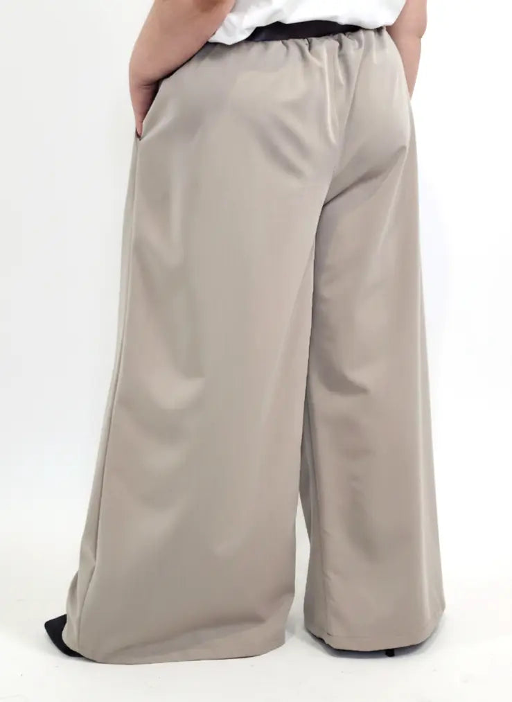 Spodnie plus size szerokie palazzo z wysokim stanem – eleganckie spodnie XXL w 3 kolorach Stylowa XL