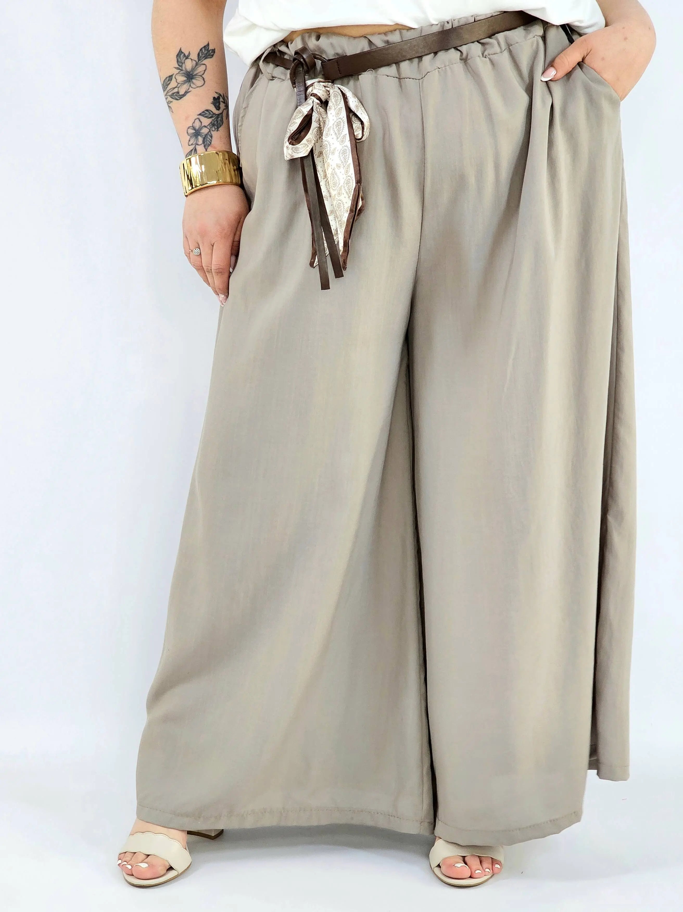 Spodnie plus size szerokie z gumką w pasie i wiązaniem XXL Stylowa XL