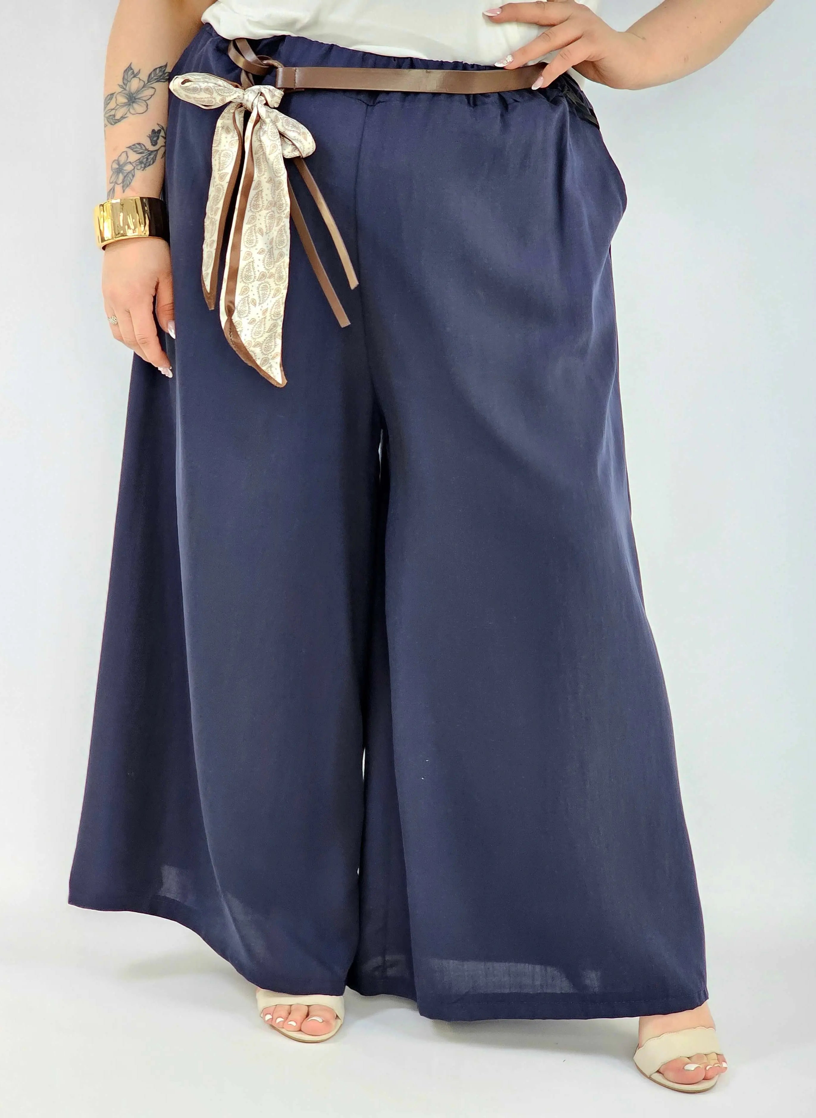 Spodnie plus size szerokie z gumką w pasie i wiązaniem XXL Stylowa XL