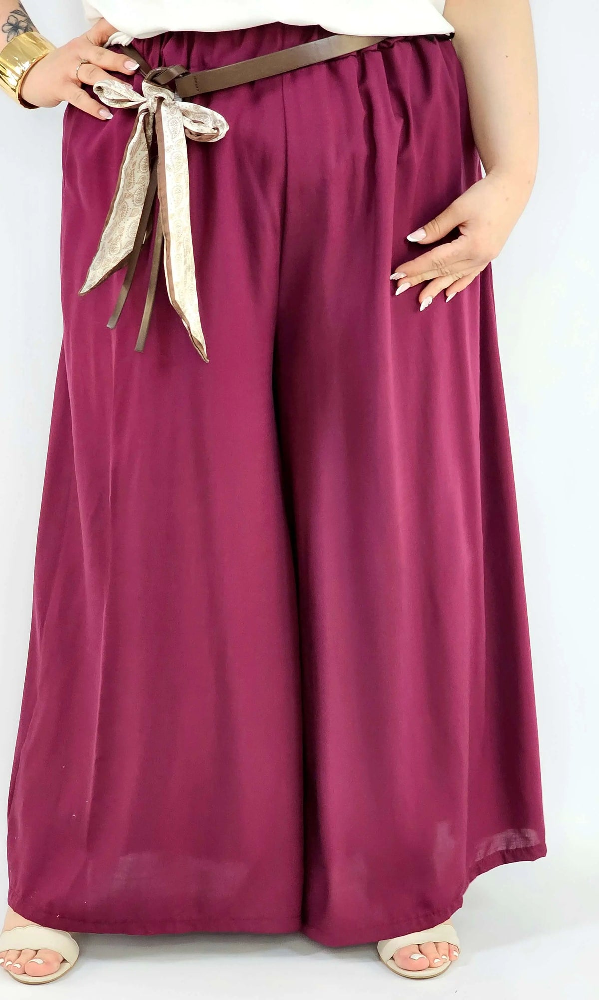 Spodnie plus size szerokie z gumką w pasie i wiązaniem XXL Stylowa XL