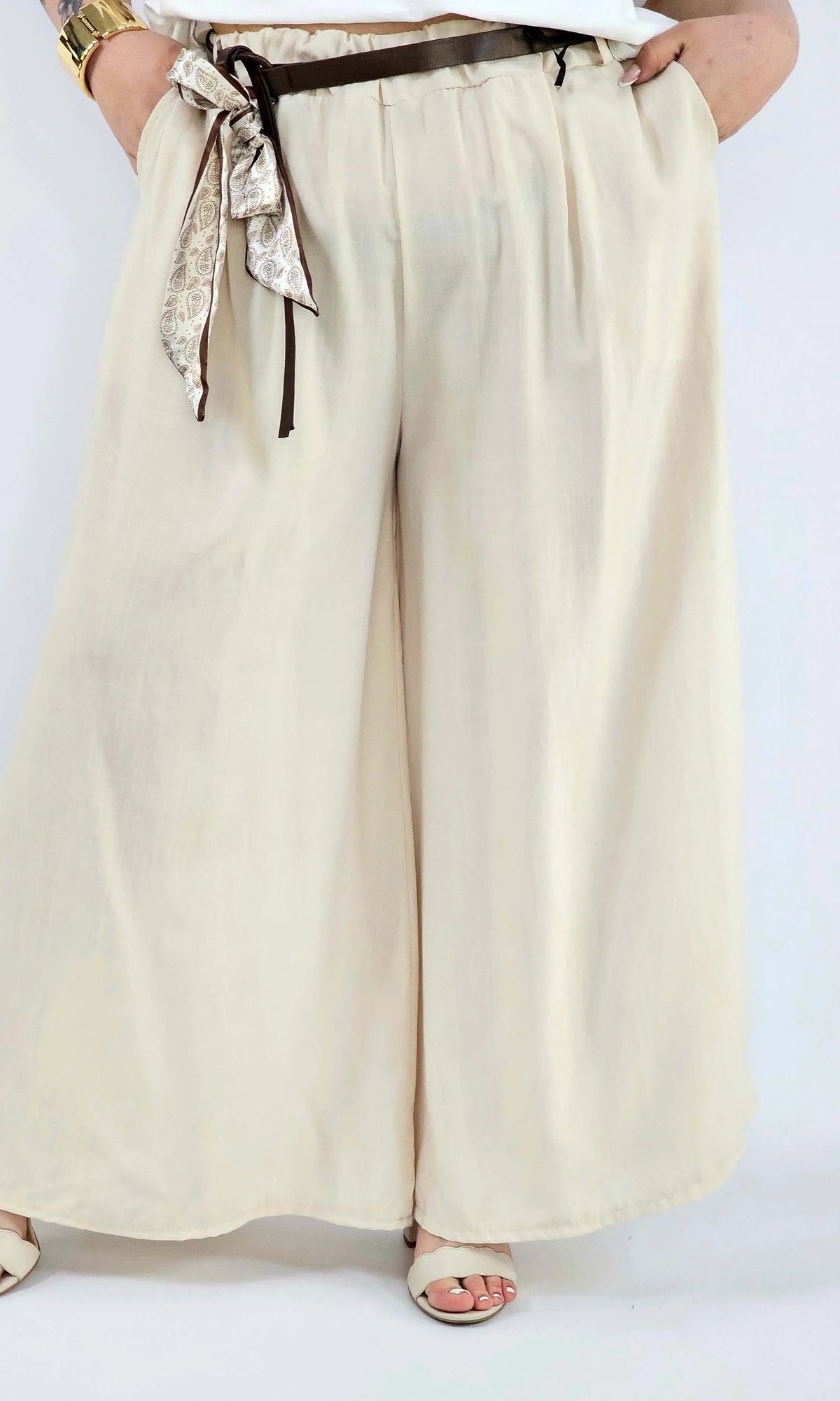 Spodnie plus size szerokie z gumką w pasie i wiązaniem XXL Stylowa XL
