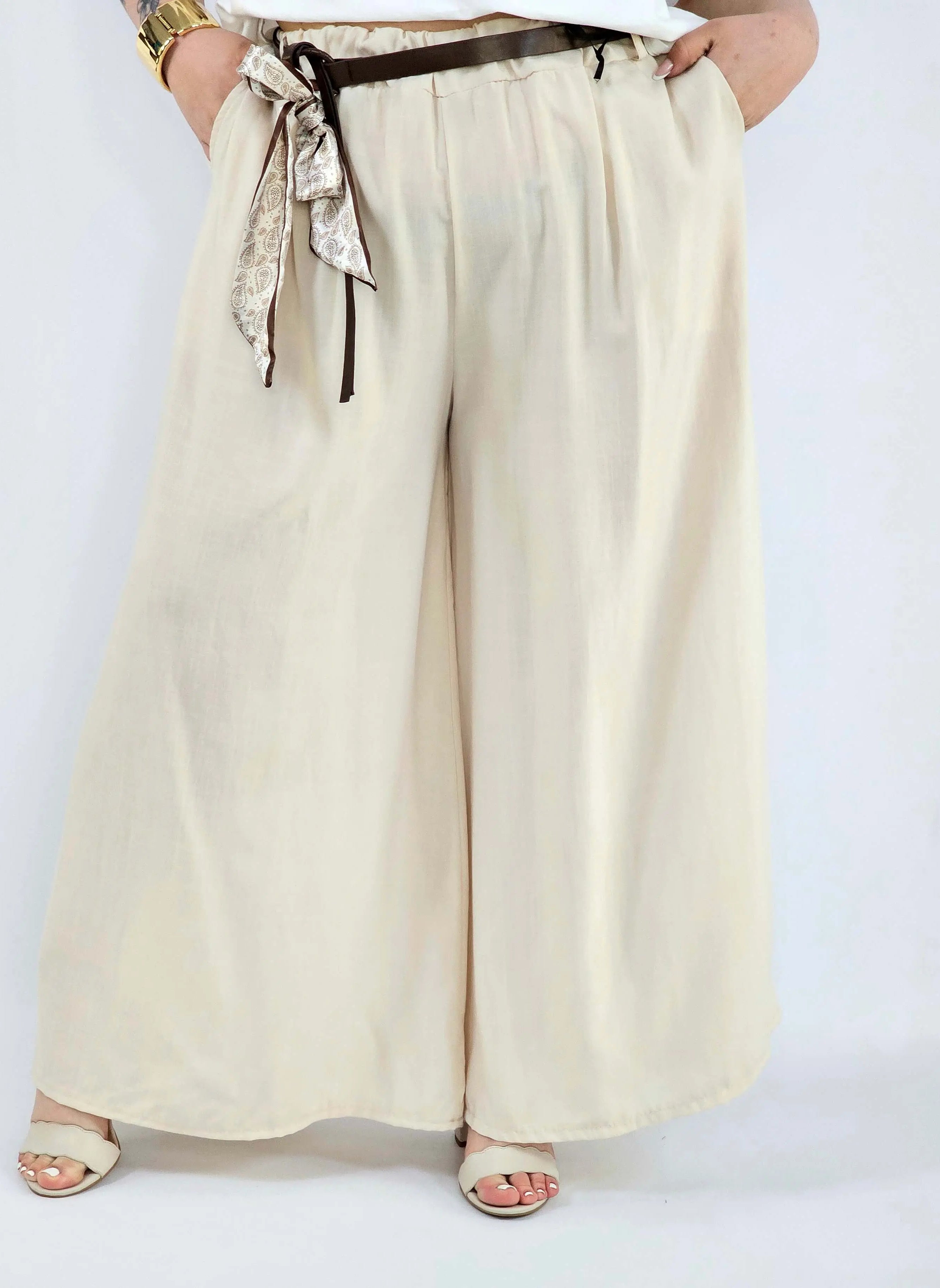 Spodnie plus size szerokie z gumką w pasie i wiązaniem XXL Stylowa XL