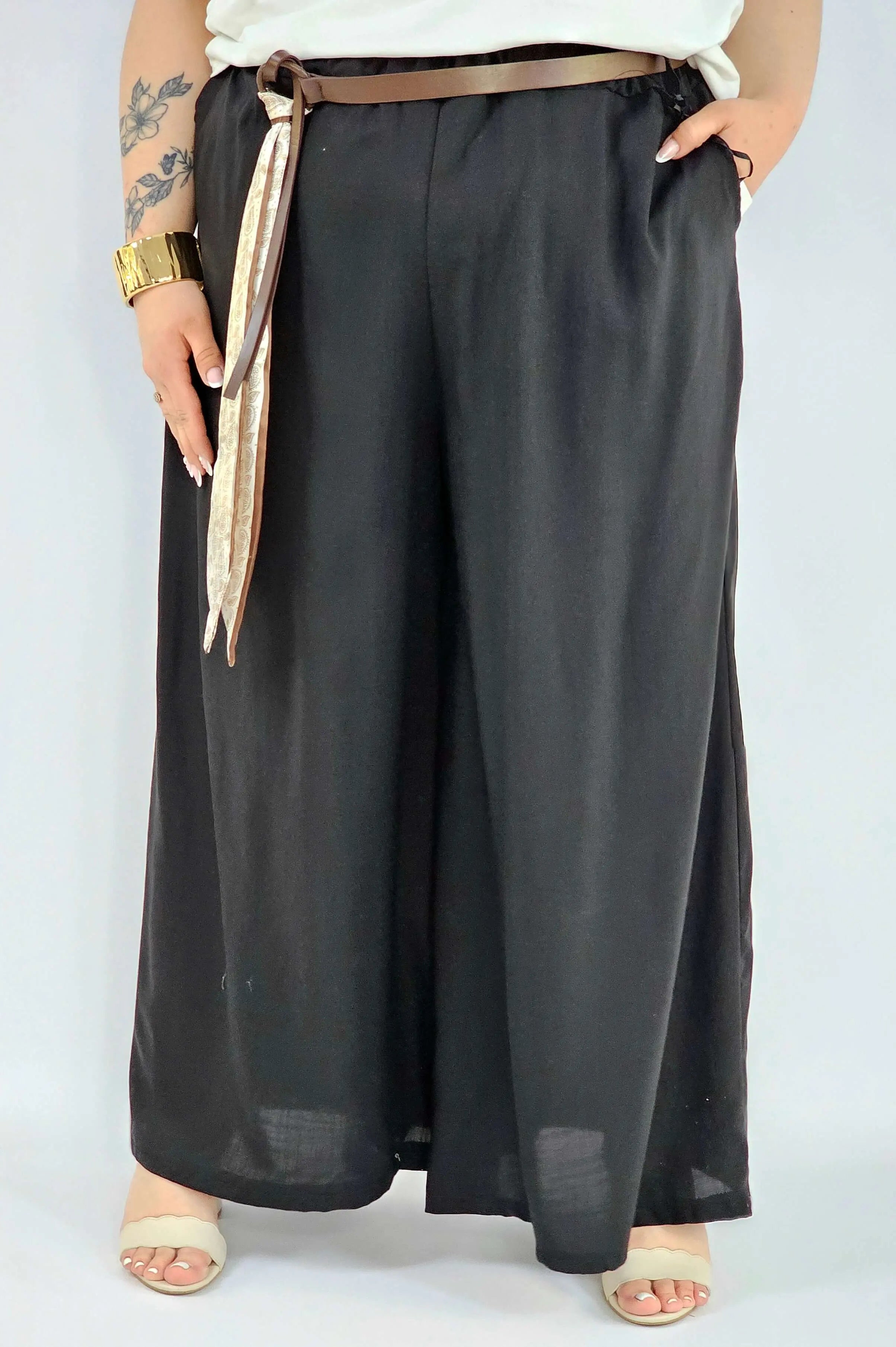 Spodnie plus size szerokie z gumką w pasie i wiązaniem XXL Stylowa XL