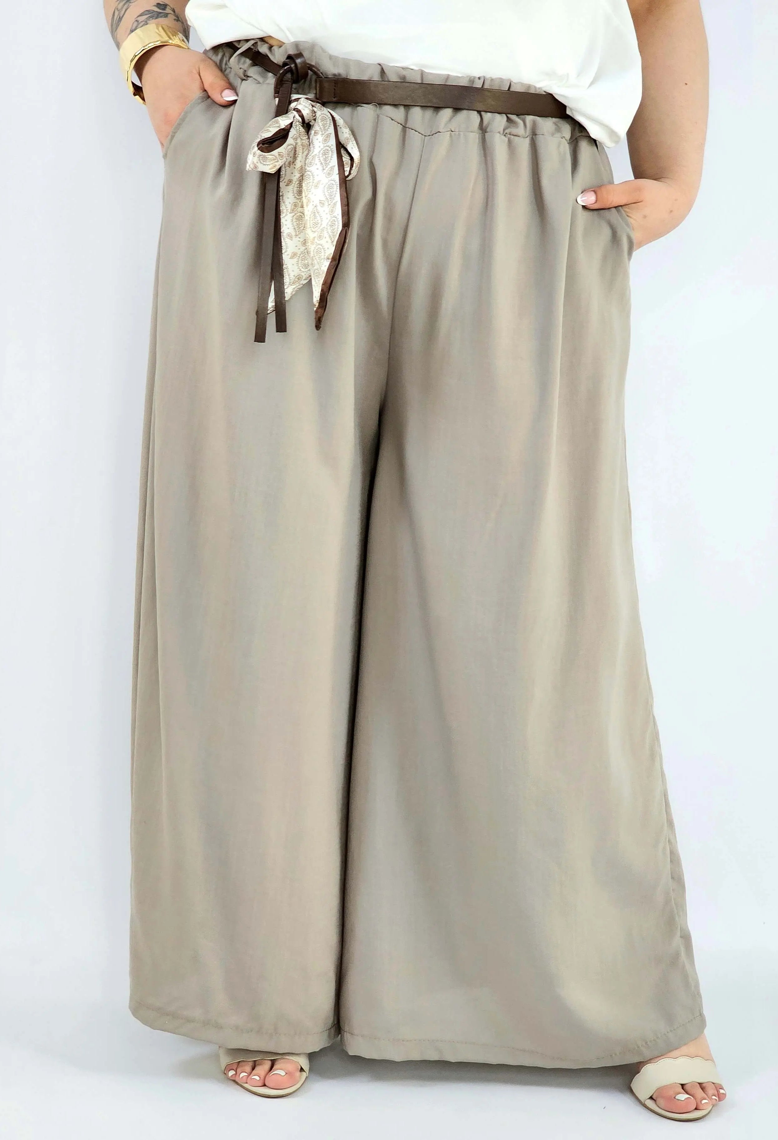 Spodnie plus size szerokie z gumką w pasie i wiązaniem XXL Stylowa XL
