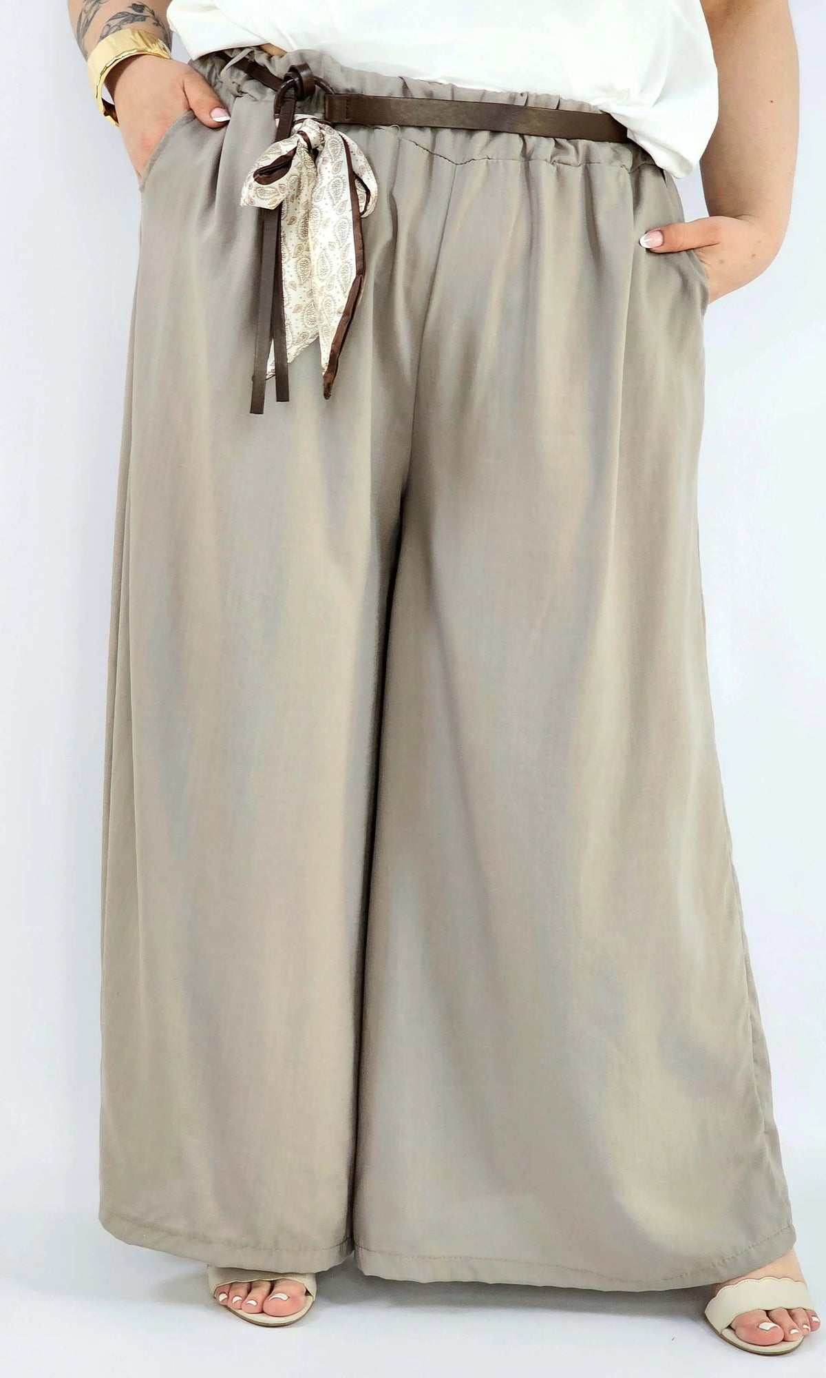 Spodnie plus size szerokie z gumką w pasie i wiązaniem XXL Stylowa XL