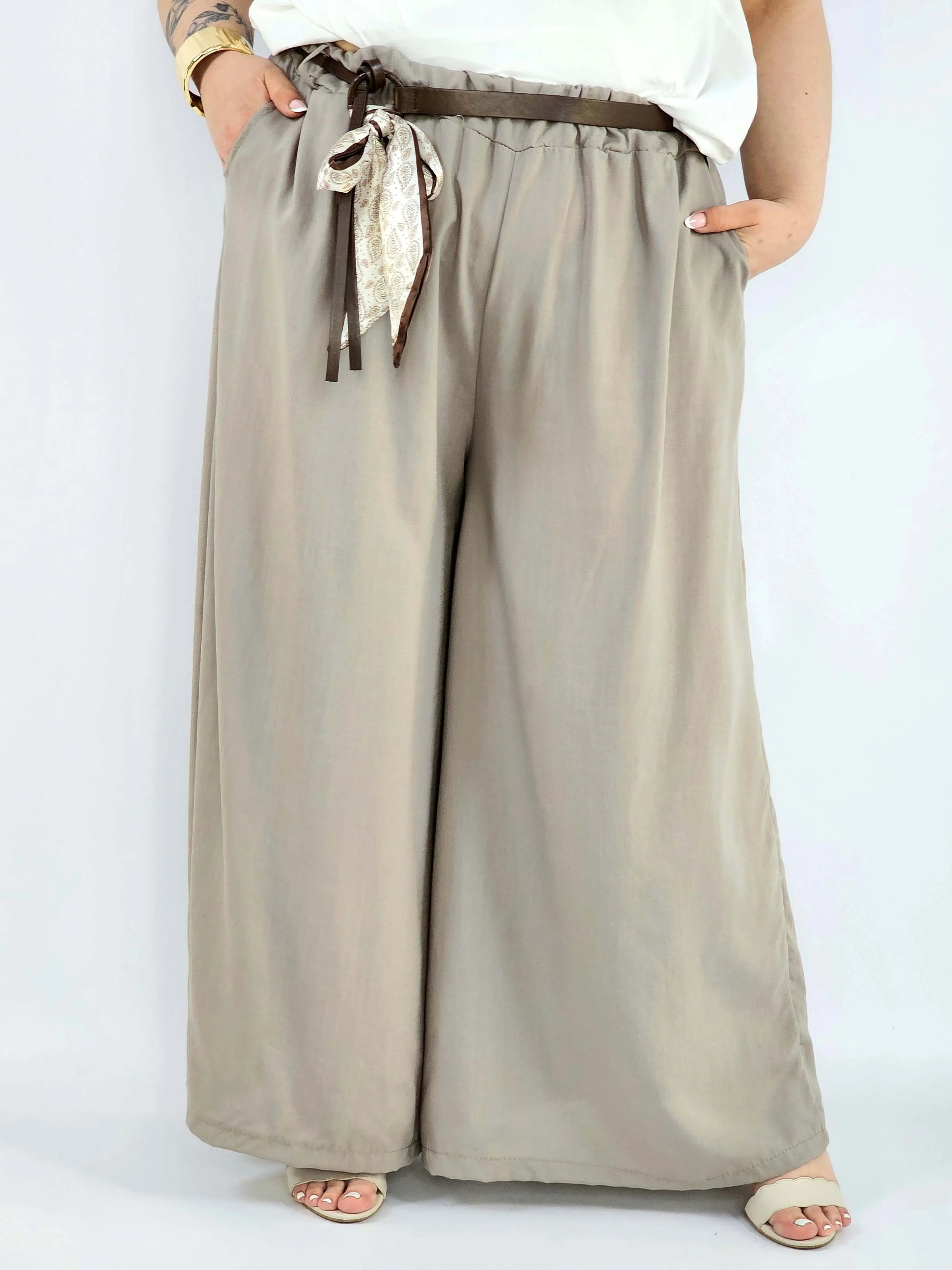 Spodnie plus size szerokie z gumką w pasie i wiązaniem XXL Stylowa XL