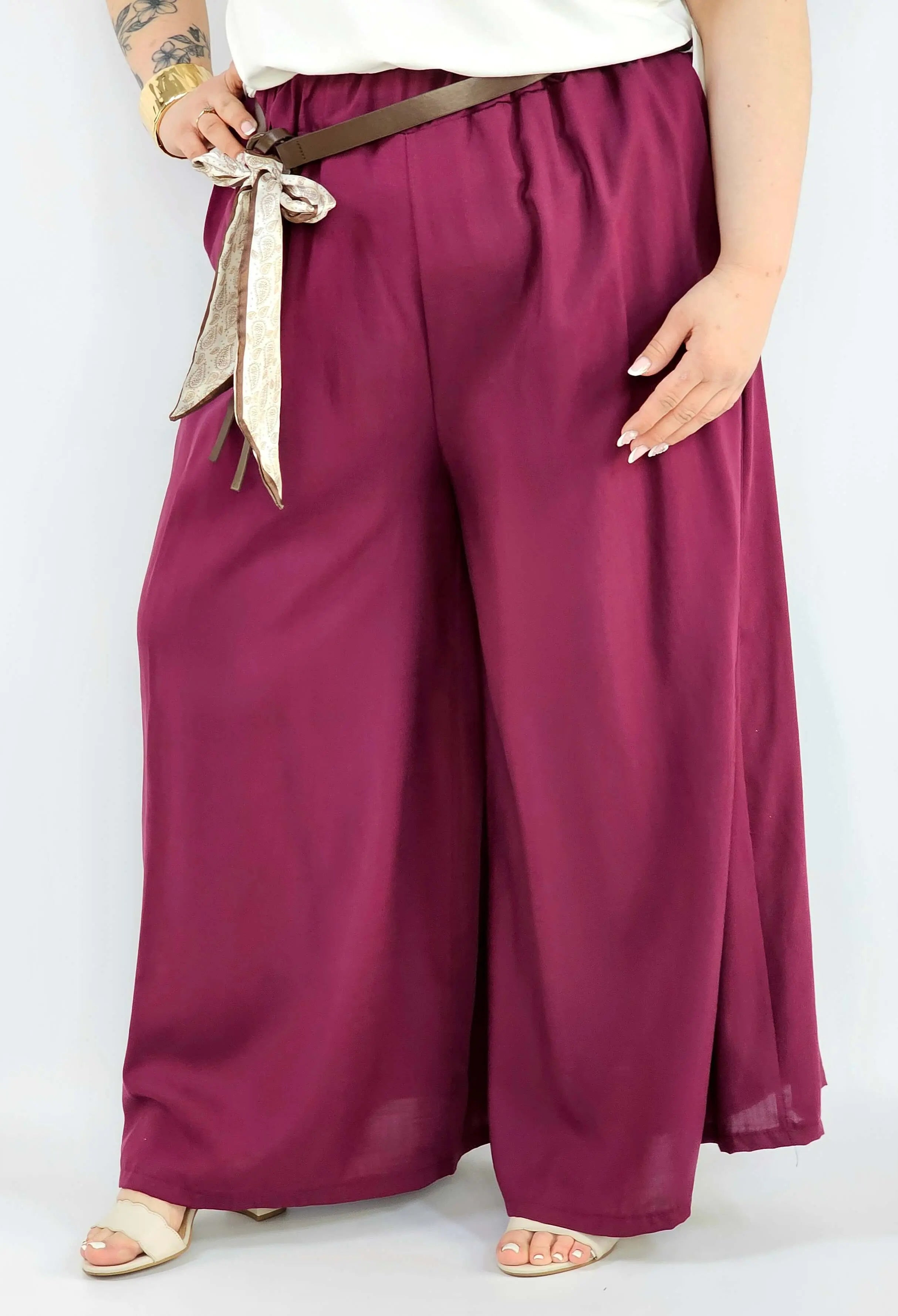 Spodnie plus size szerokie z gumką w pasie i wiązaniem XXL Stylowa XL