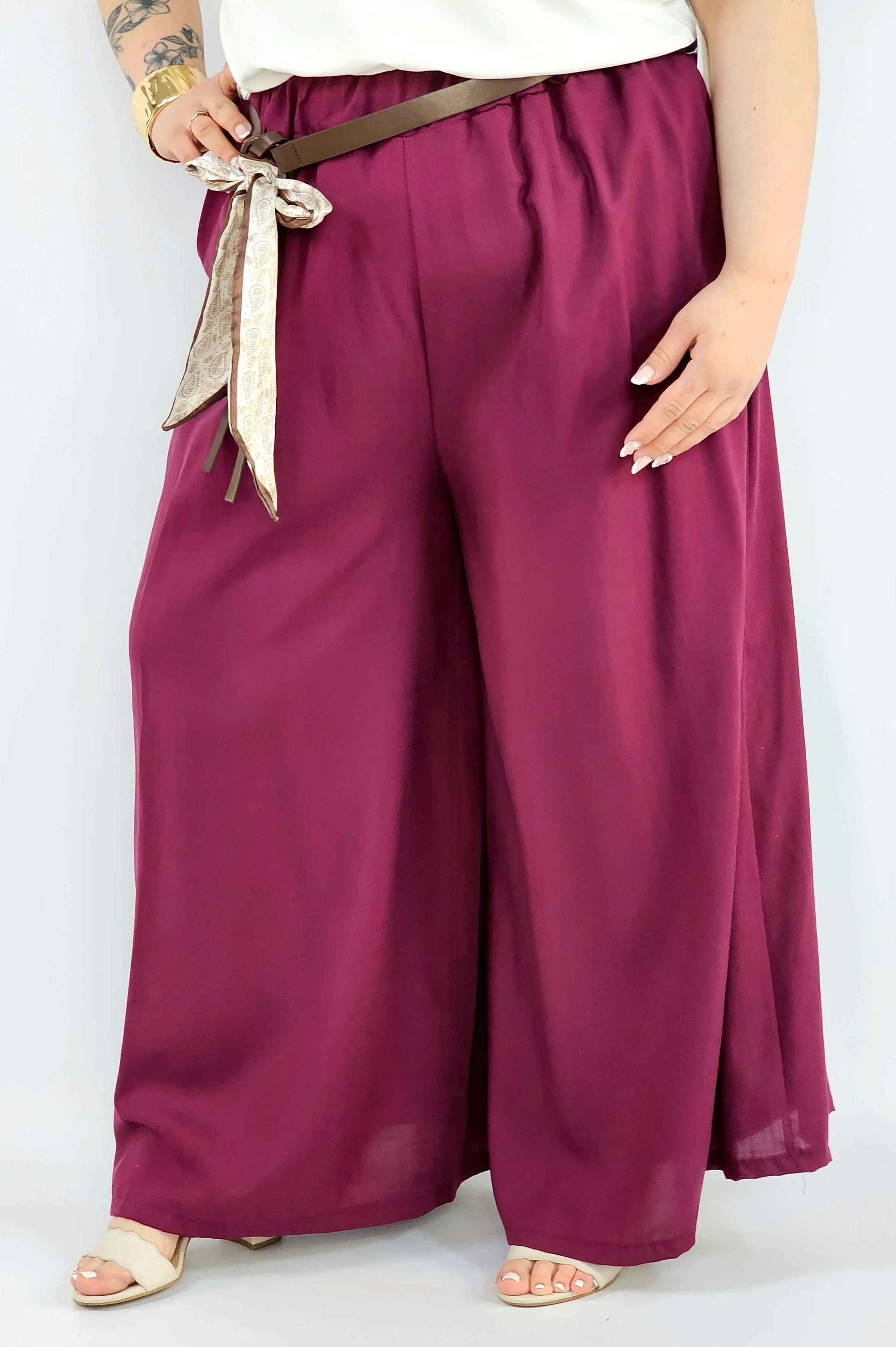 Spodnie plus size szerokie z gumką w pasie i wiązaniem XXL Stylowa XL