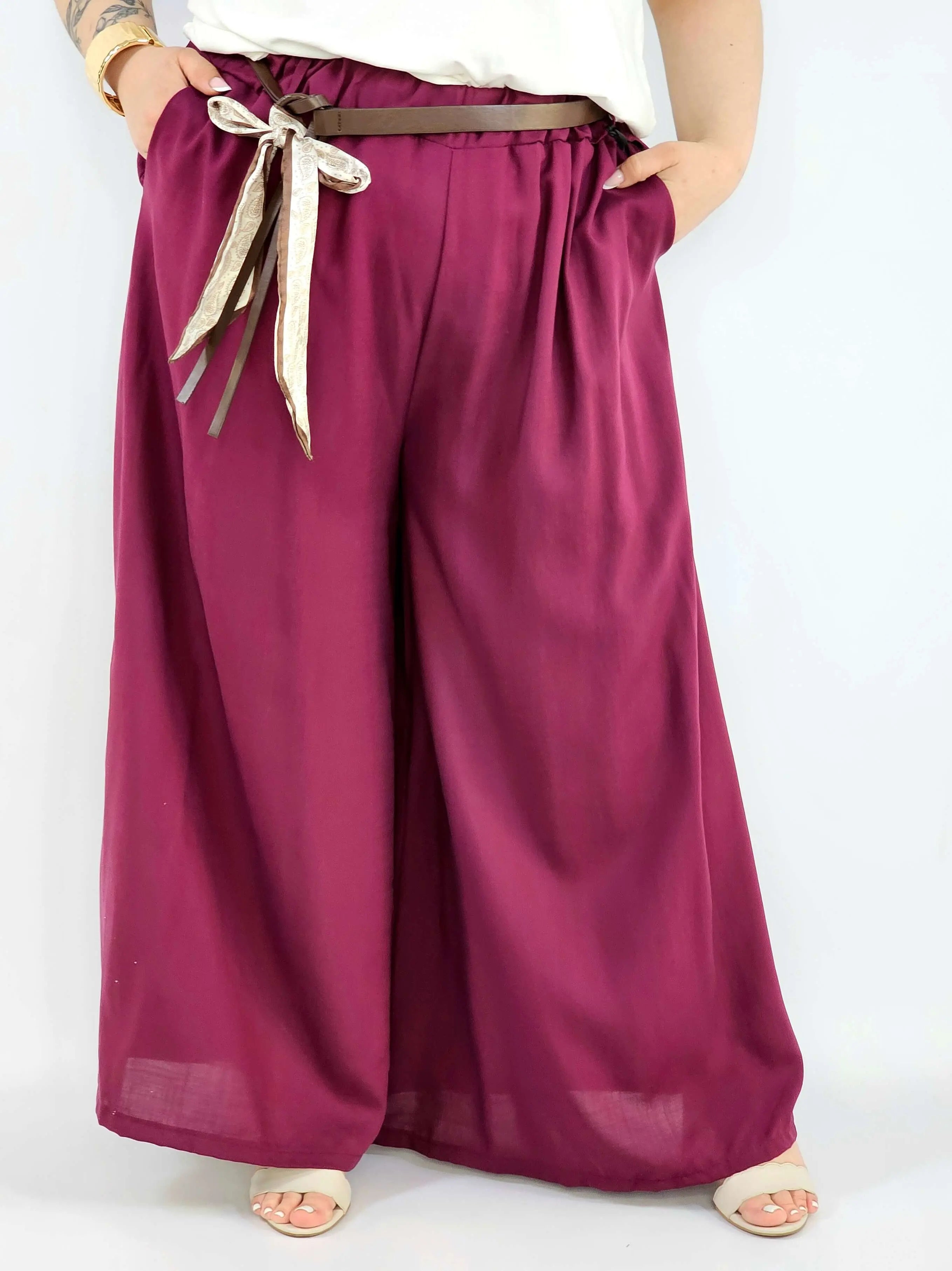 Spodnie plus size szerokie z gumką w pasie i wiązaniem XXL Stylowa XL