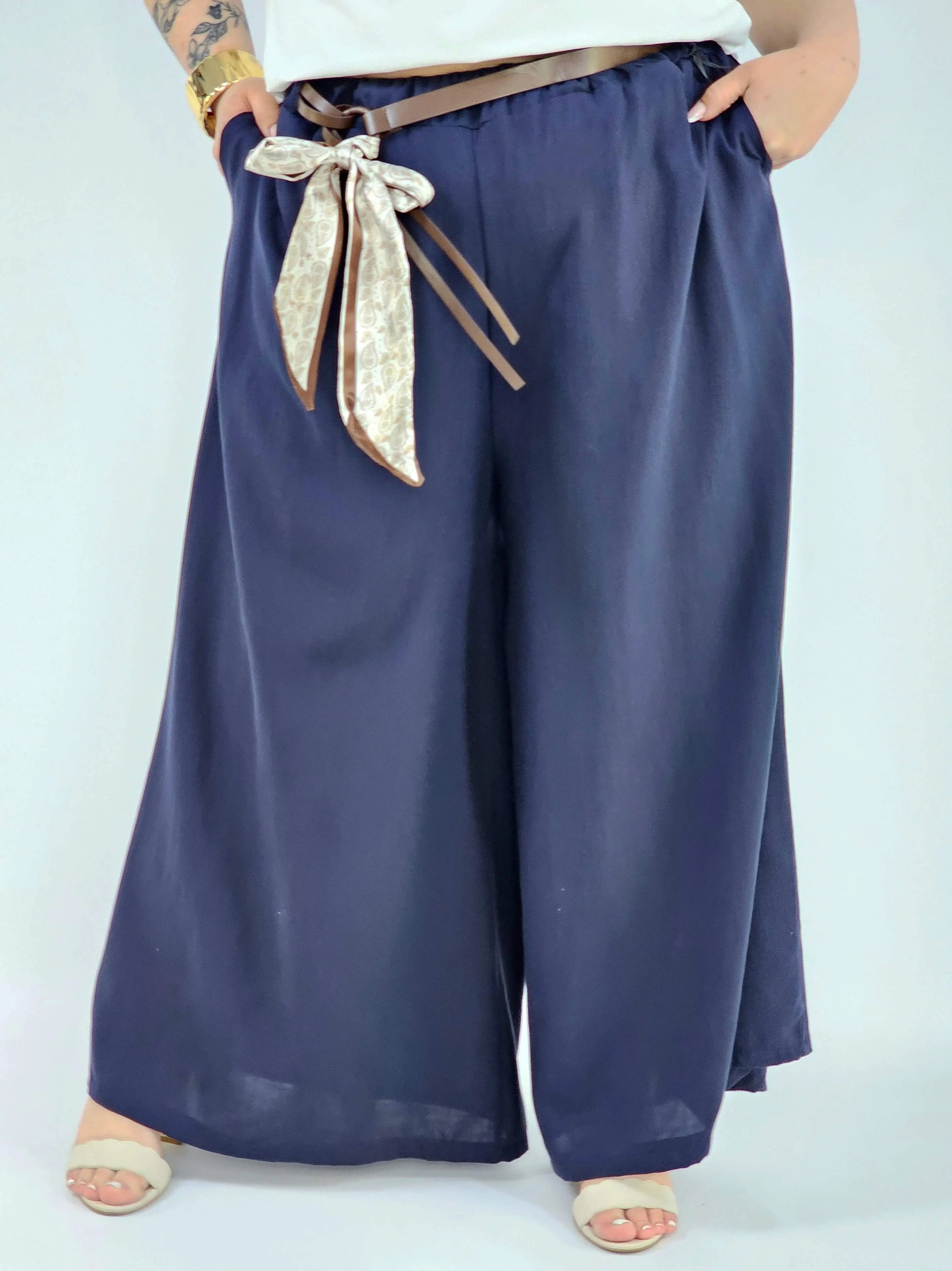 Spodnie plus size szerokie z gumką w pasie i wiązaniem XXL Stylowa XL