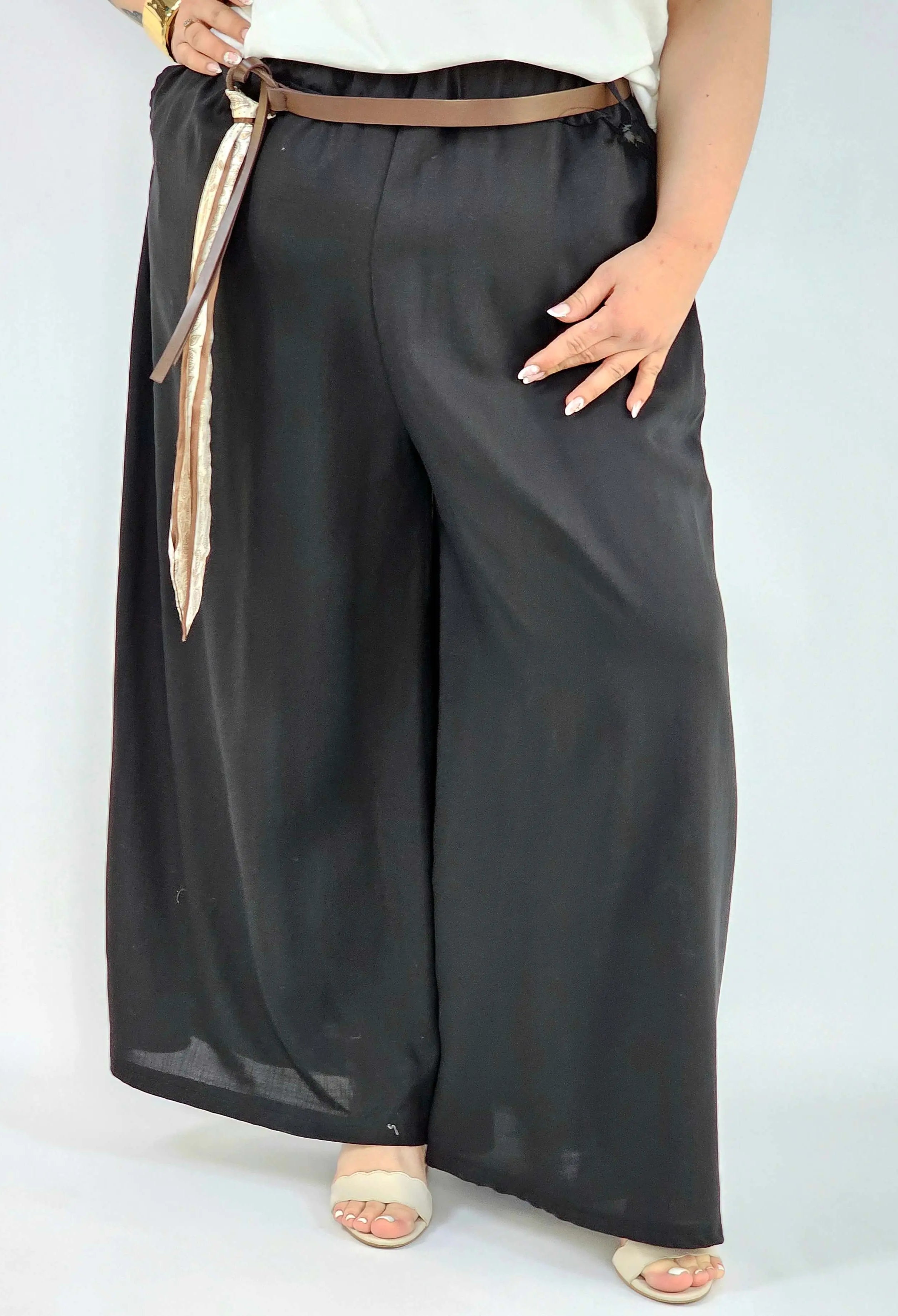 Spodnie plus size szerokie z gumką w pasie i wiązaniem XXL Stylowa XL