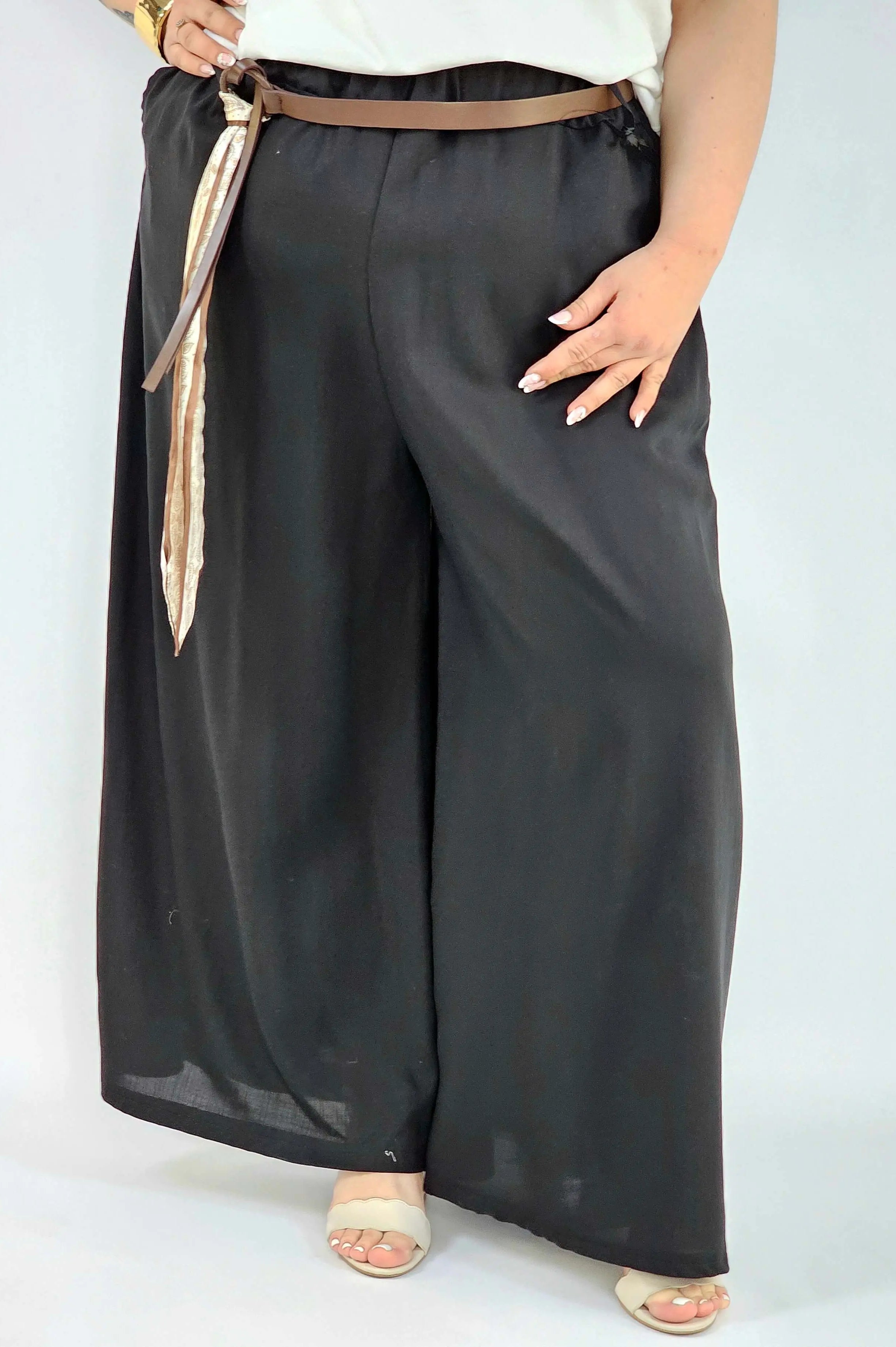 Spodnie plus size szerokie z gumką w pasie i wiązaniem XXL Stylowa XL