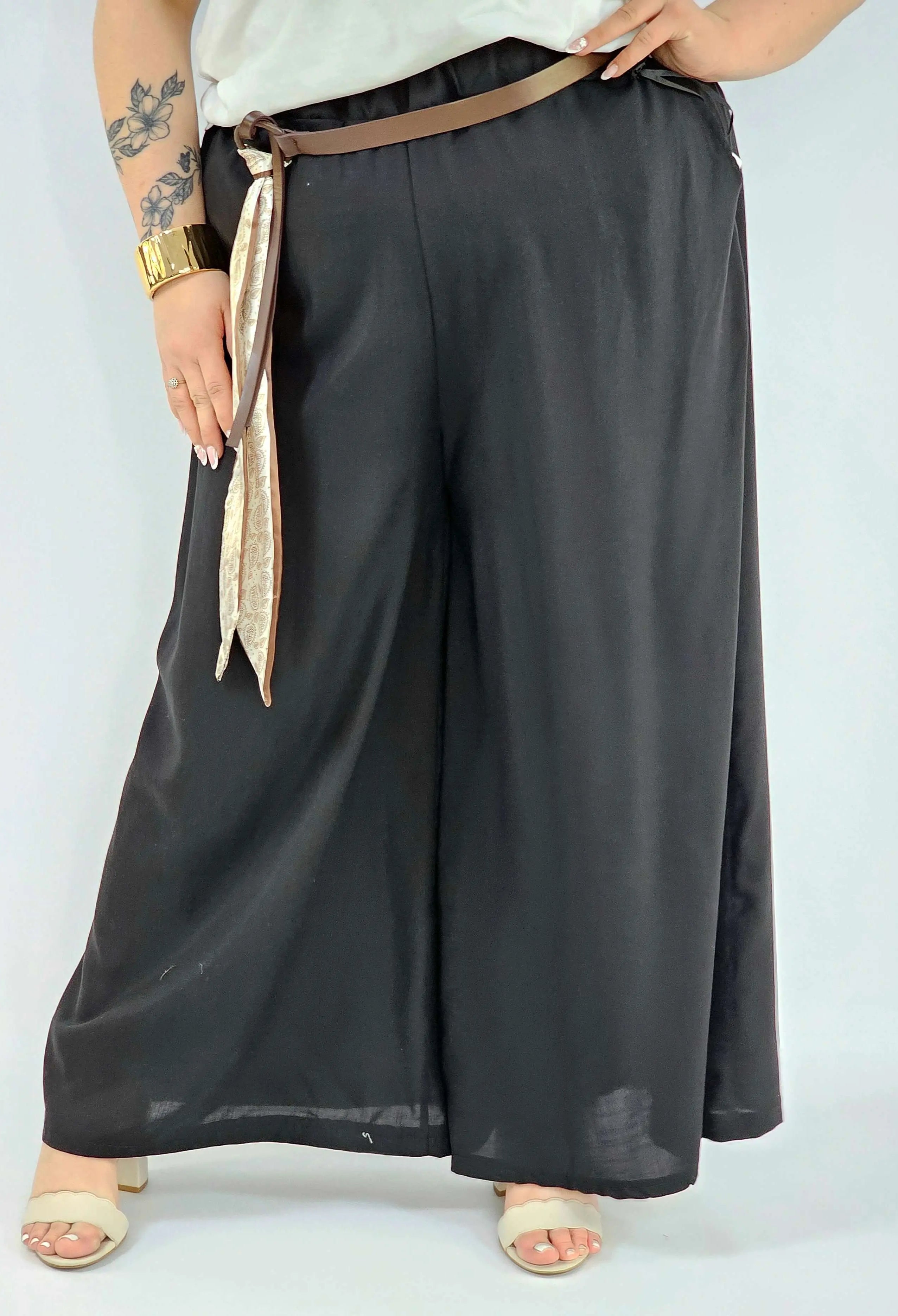 Spodnie plus size szerokie z gumką w pasie i wiązaniem XXL Stylowa XL