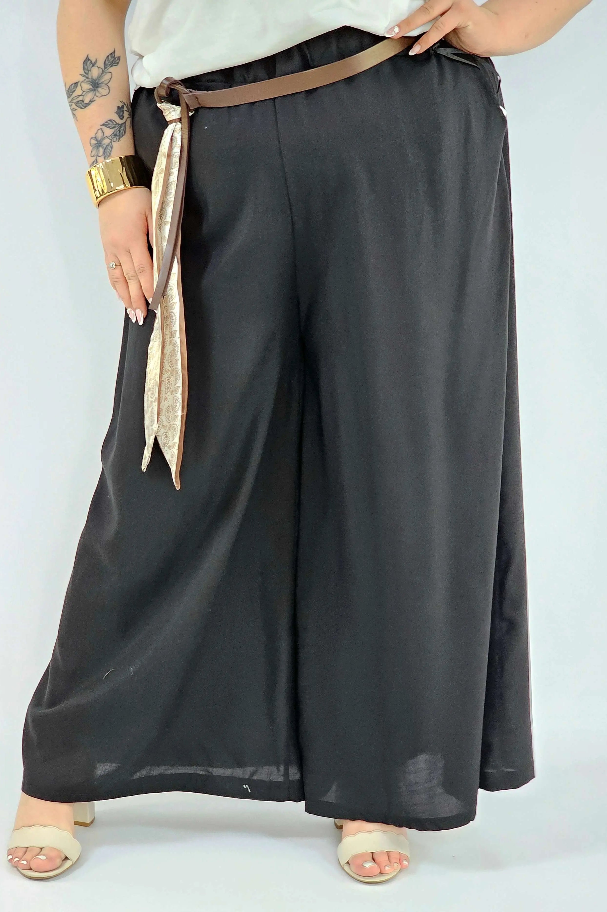 Spodnie plus size szerokie z gumką w pasie i wiązaniem XXL Stylowa XL