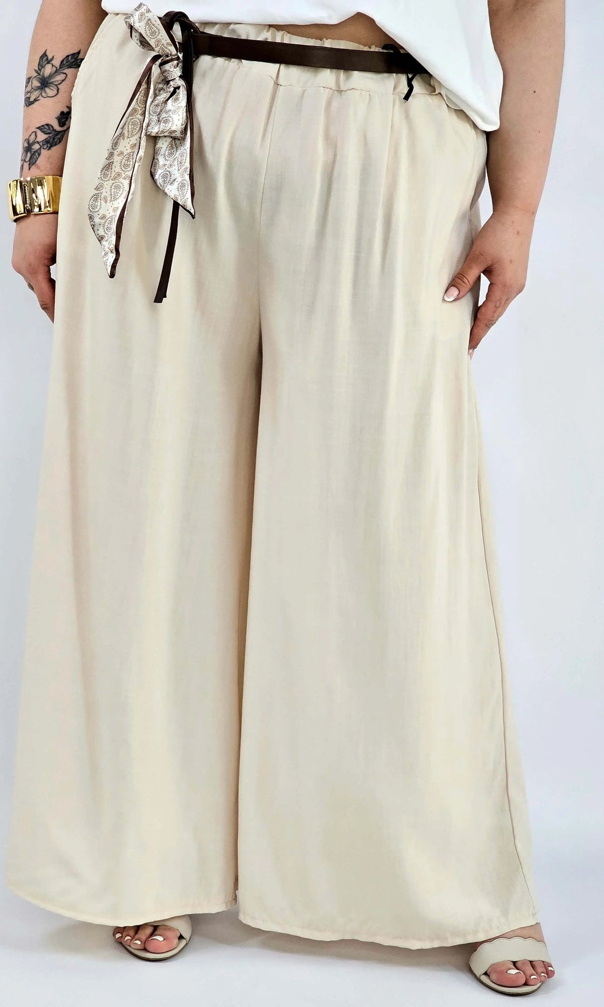 Spodnie plus size szerokie z gumką w pasie i wiązaniem XXL Stylowa XL