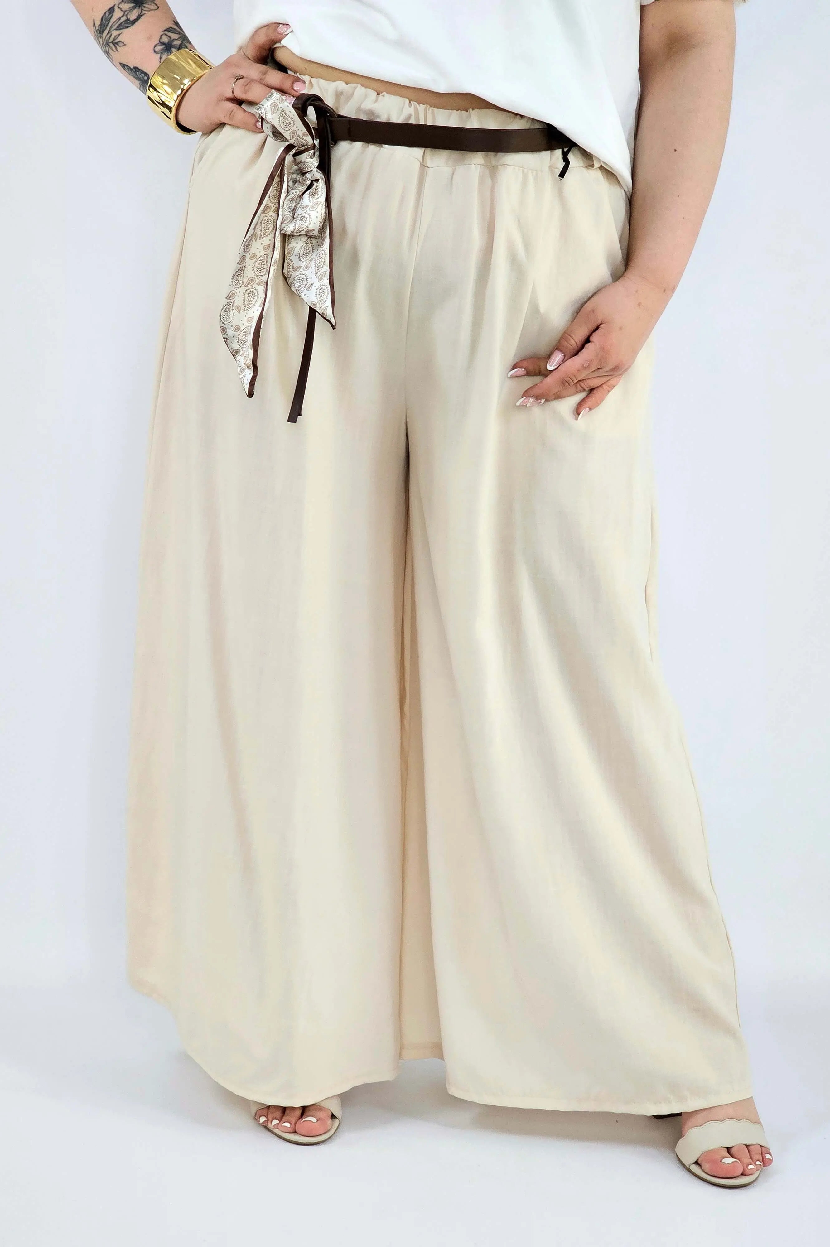 Spodnie plus size szerokie z gumką w pasie i wiązaniem XXL Stylowa XL