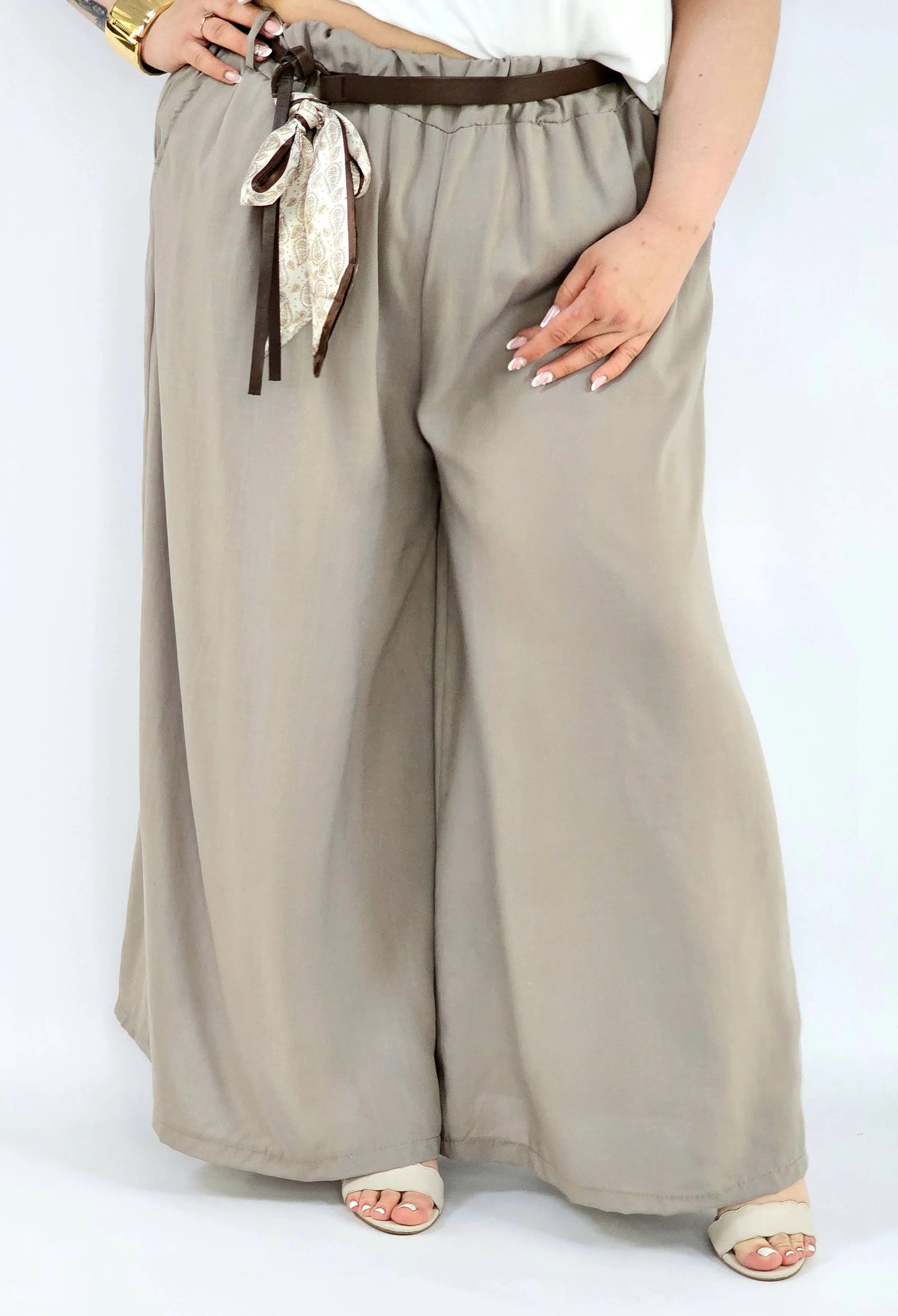 Spodnie plus size szerokie z gumką w pasie i wiązaniem XXL Stylowa XL