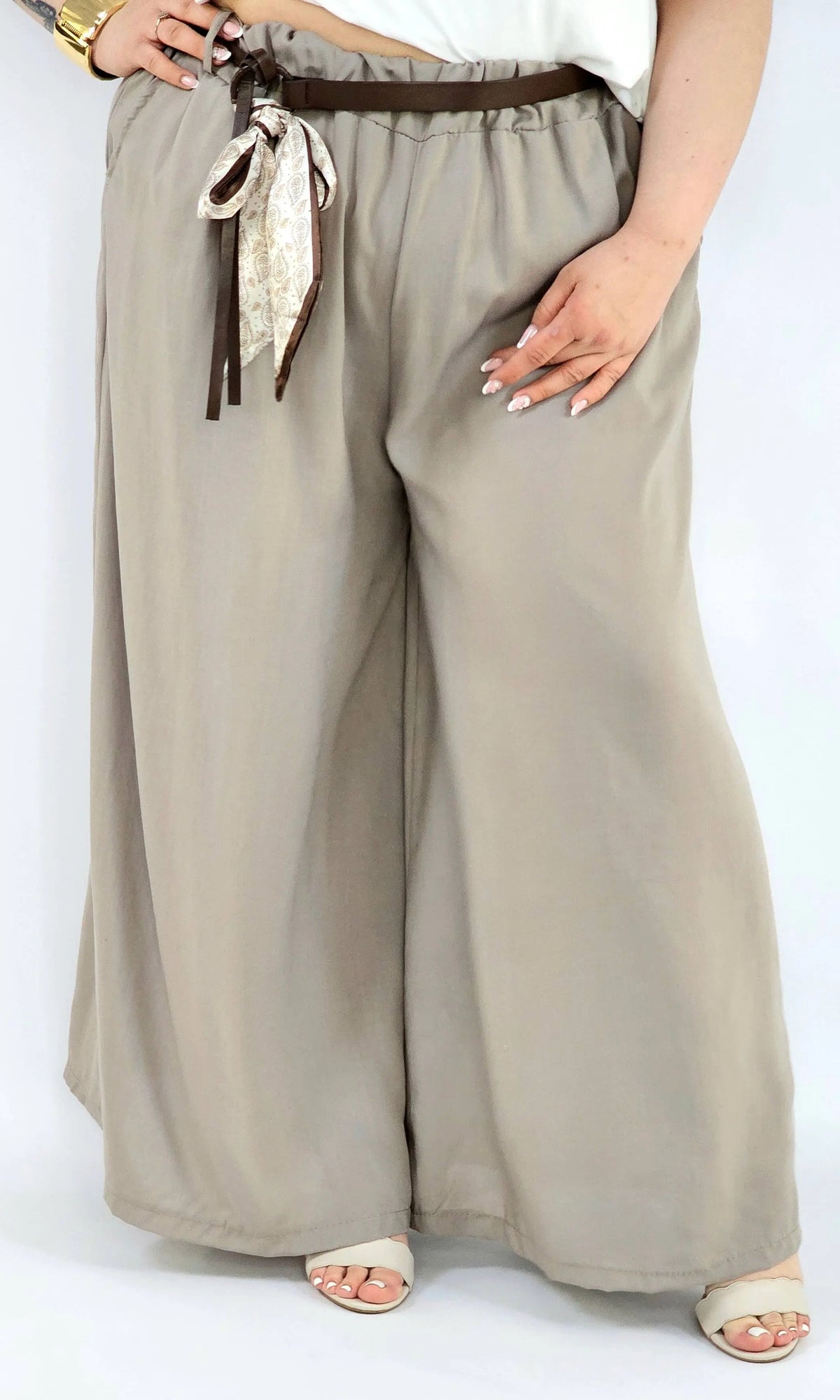 Spodnie plus size szerokie z gumką w pasie i wiązaniem XXL Stylowa XL