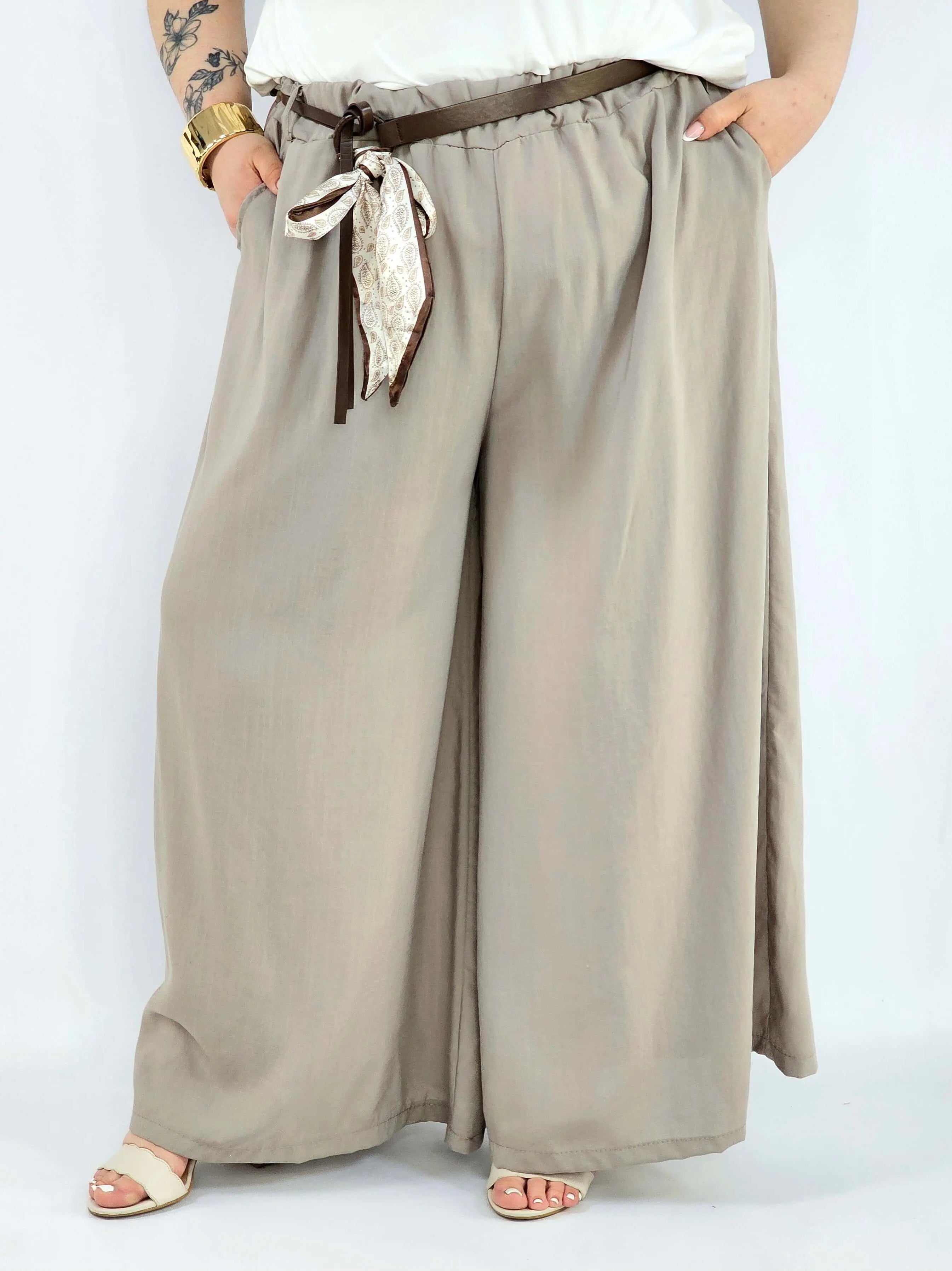 Spodnie plus size szerokie z gumką w pasie i wiązaniem XXL Stylowa XL