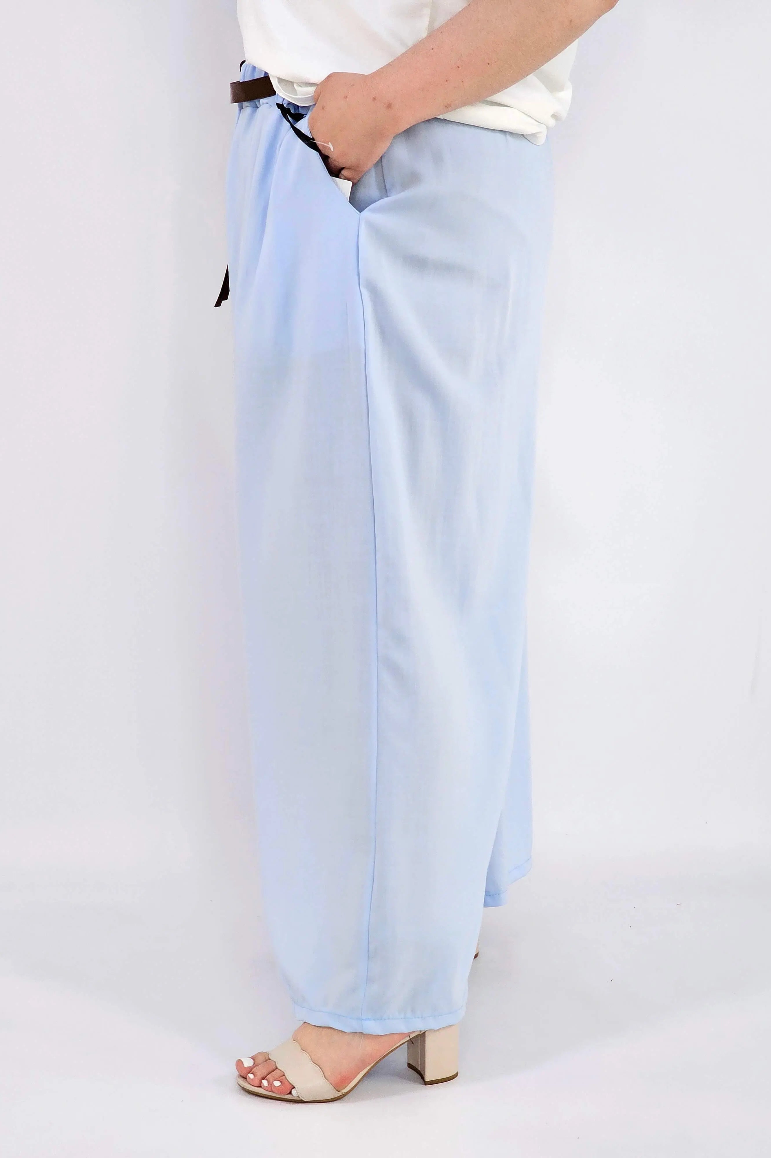 Spodnie plus size szerokie z gumką w pasie i wiązaniem XXL Stylowa XL
