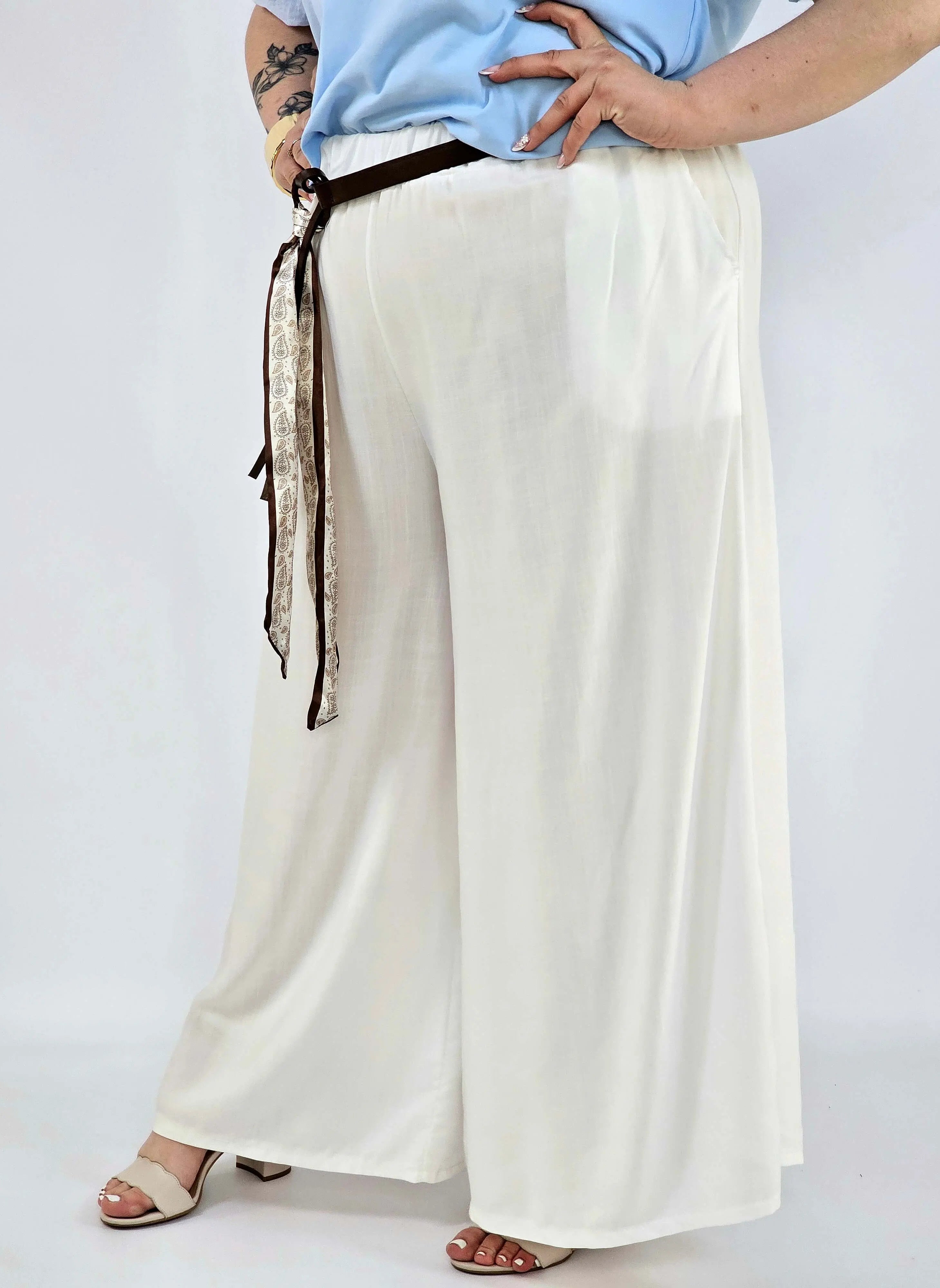Spodnie plus size szerokie z gumką w pasie i wiązaniem XXL Stylowa XL