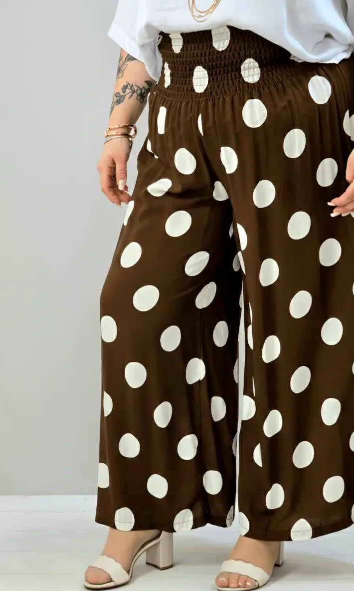 Spodnie plus size z szeroką nogawką i elastycznym pasem Stylowa XL