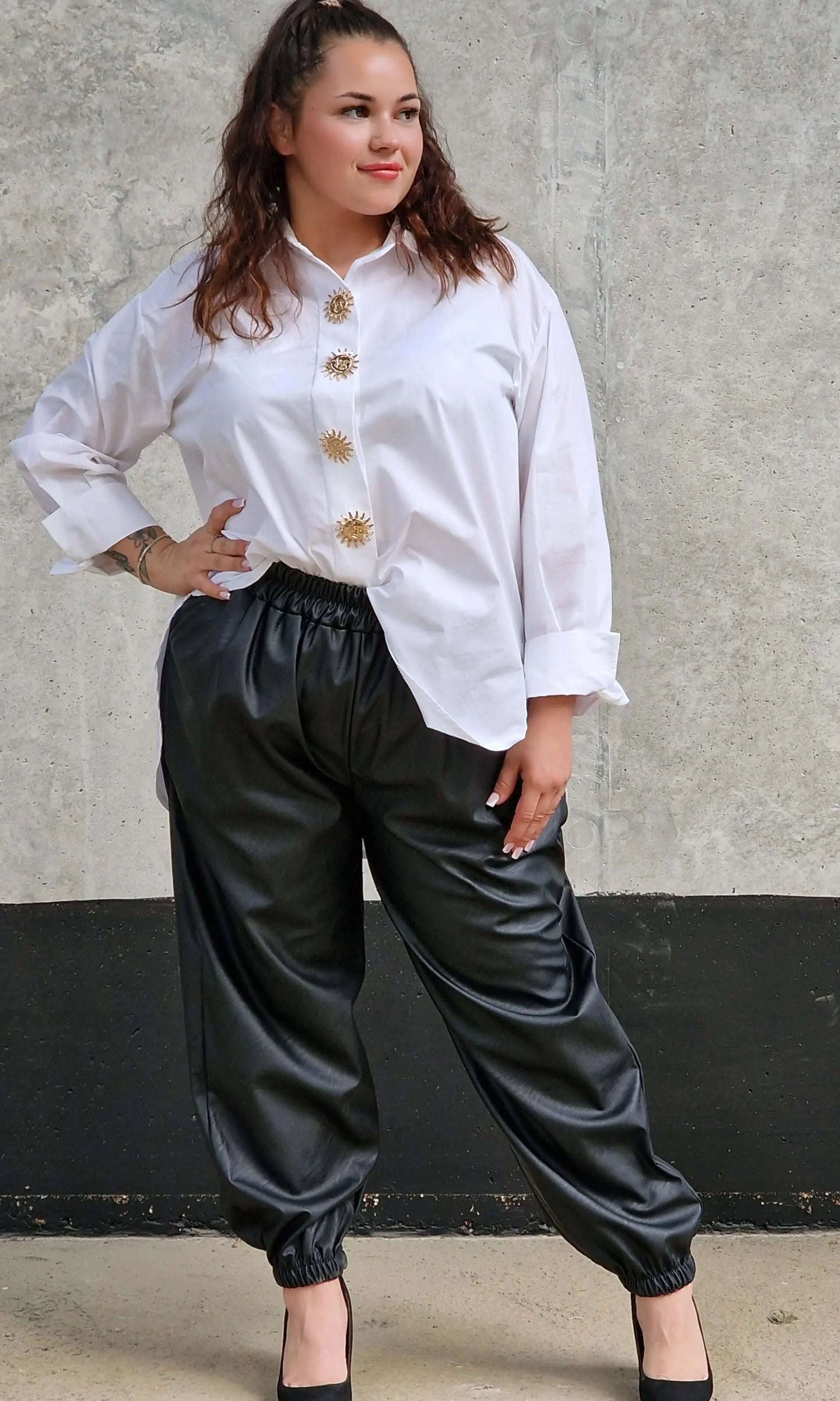 Spodnie z eko-skóry z gumką Stylowa XL