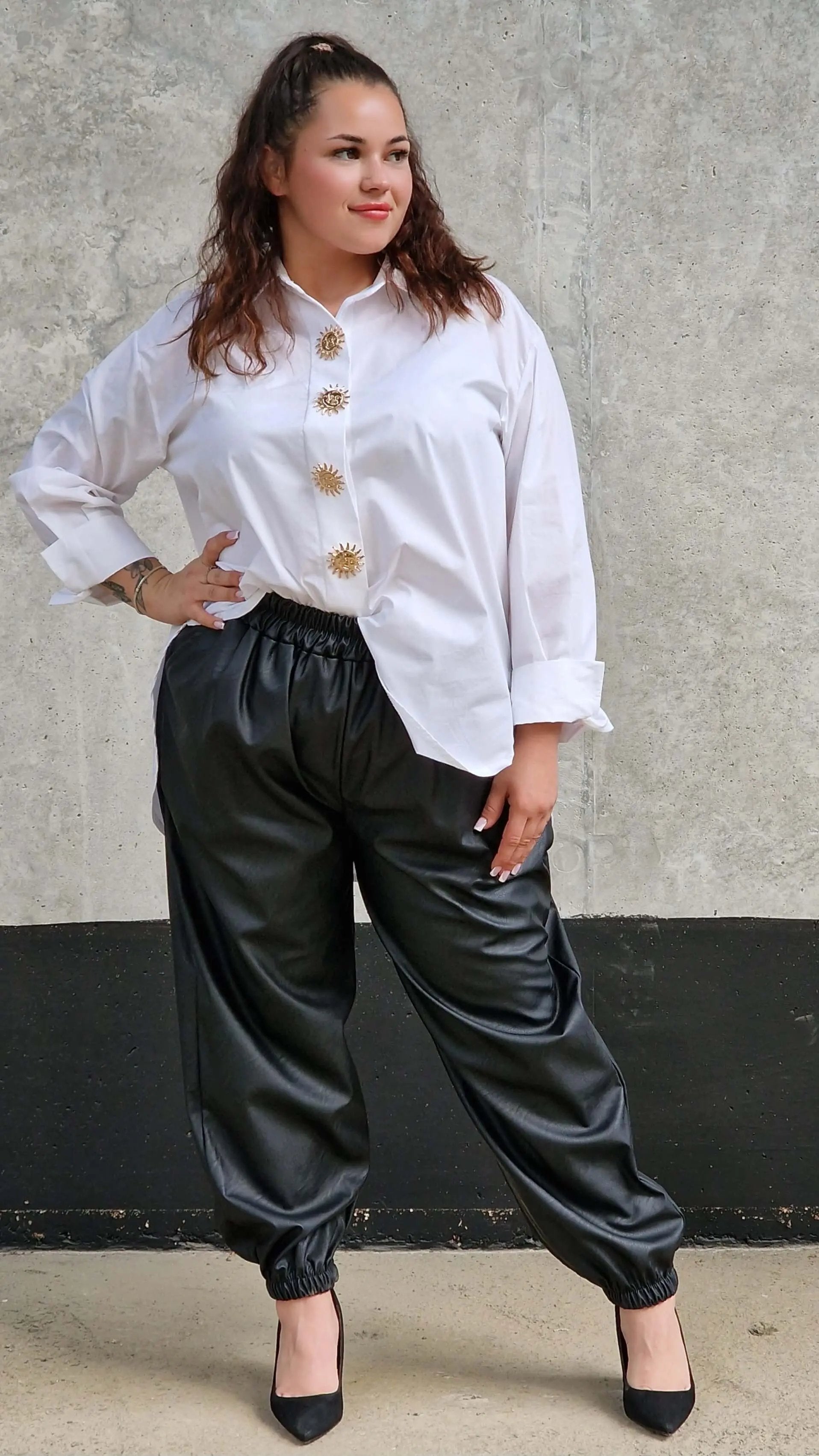 Spodnie z eko-skóry z gumką Stylowa XL