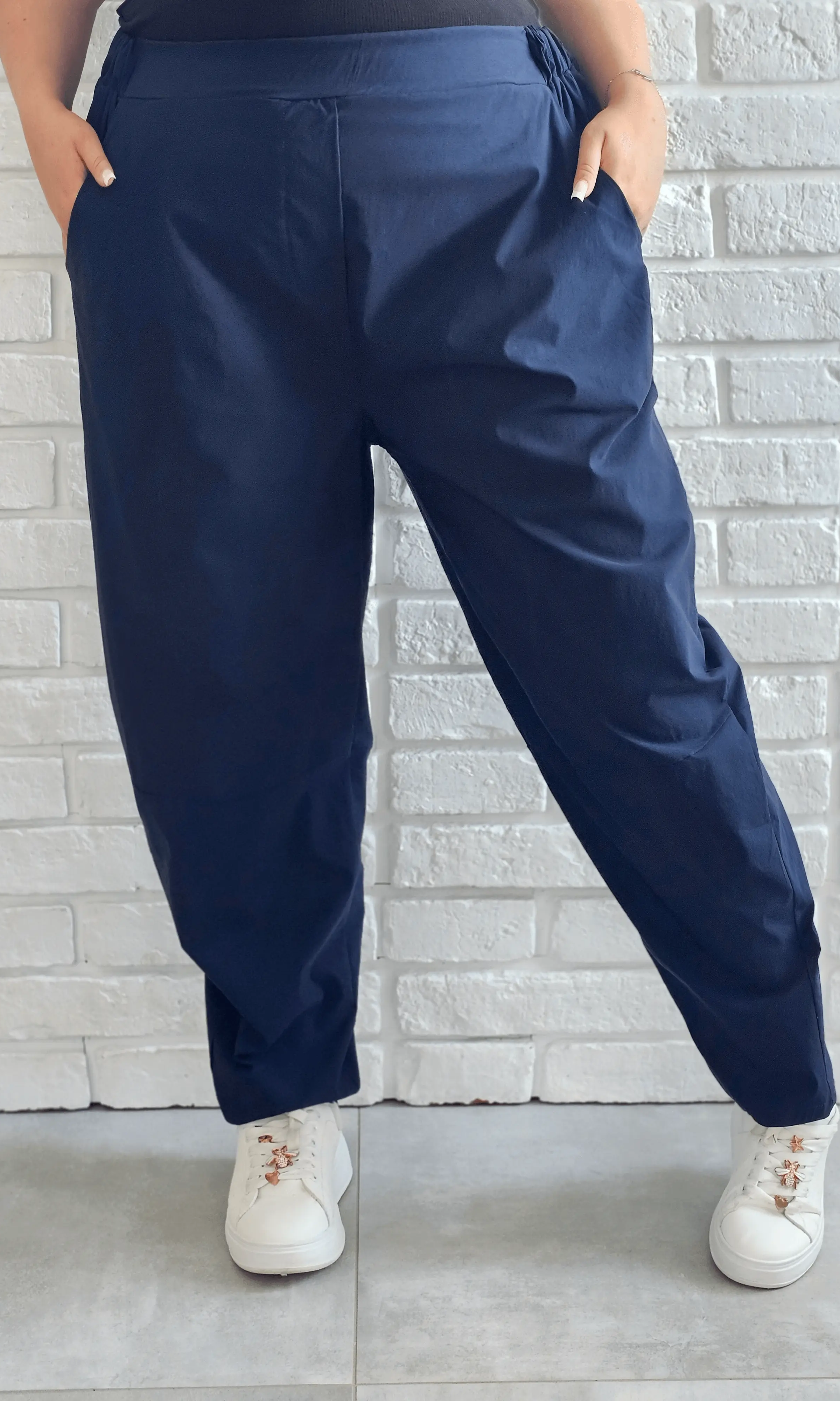 Spodnie z lekko technicznym twistem Stylowa XL