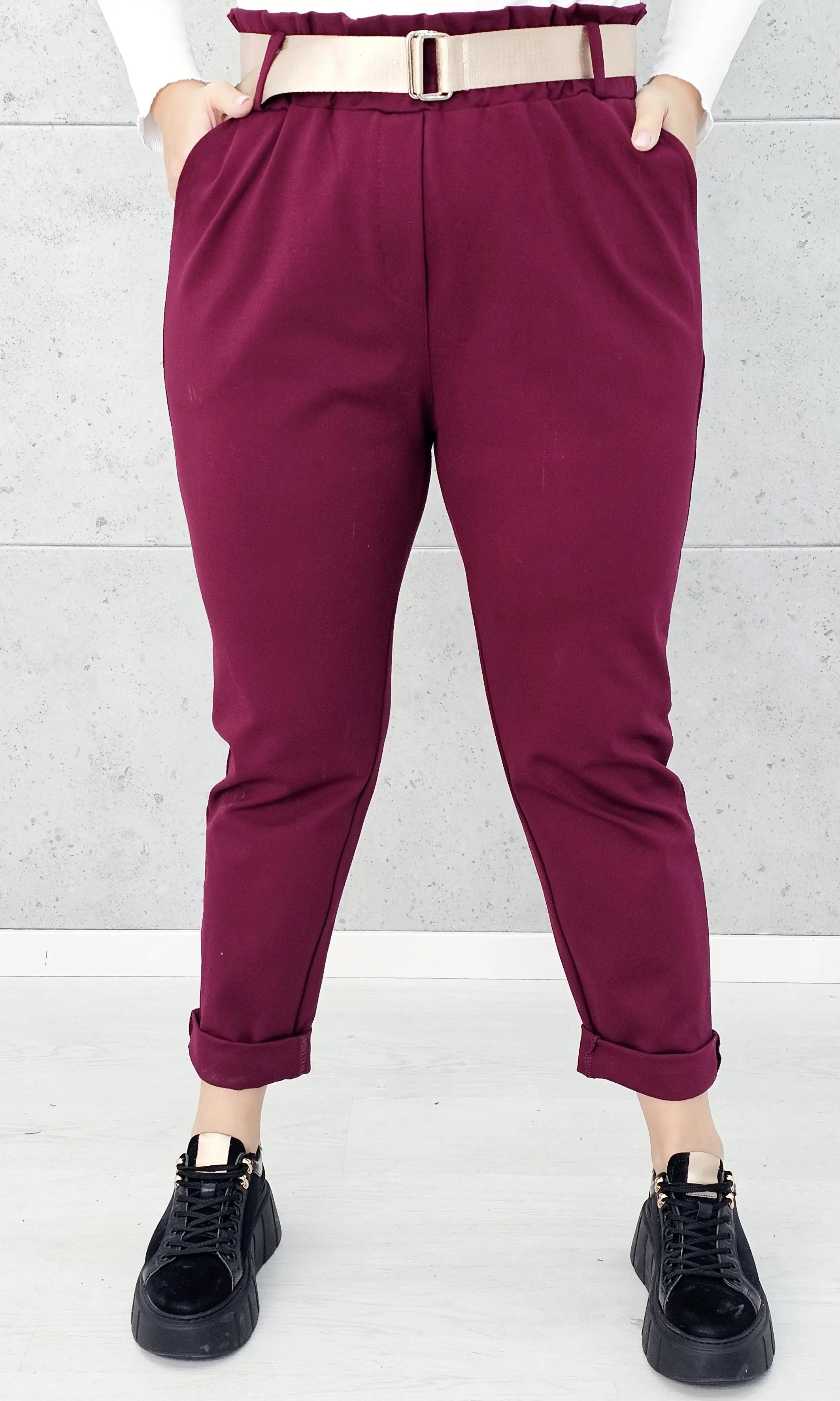 Spodnie z paskiem – eleganckie i wygodne spodnie XXL dla kobiet Stylowa XL