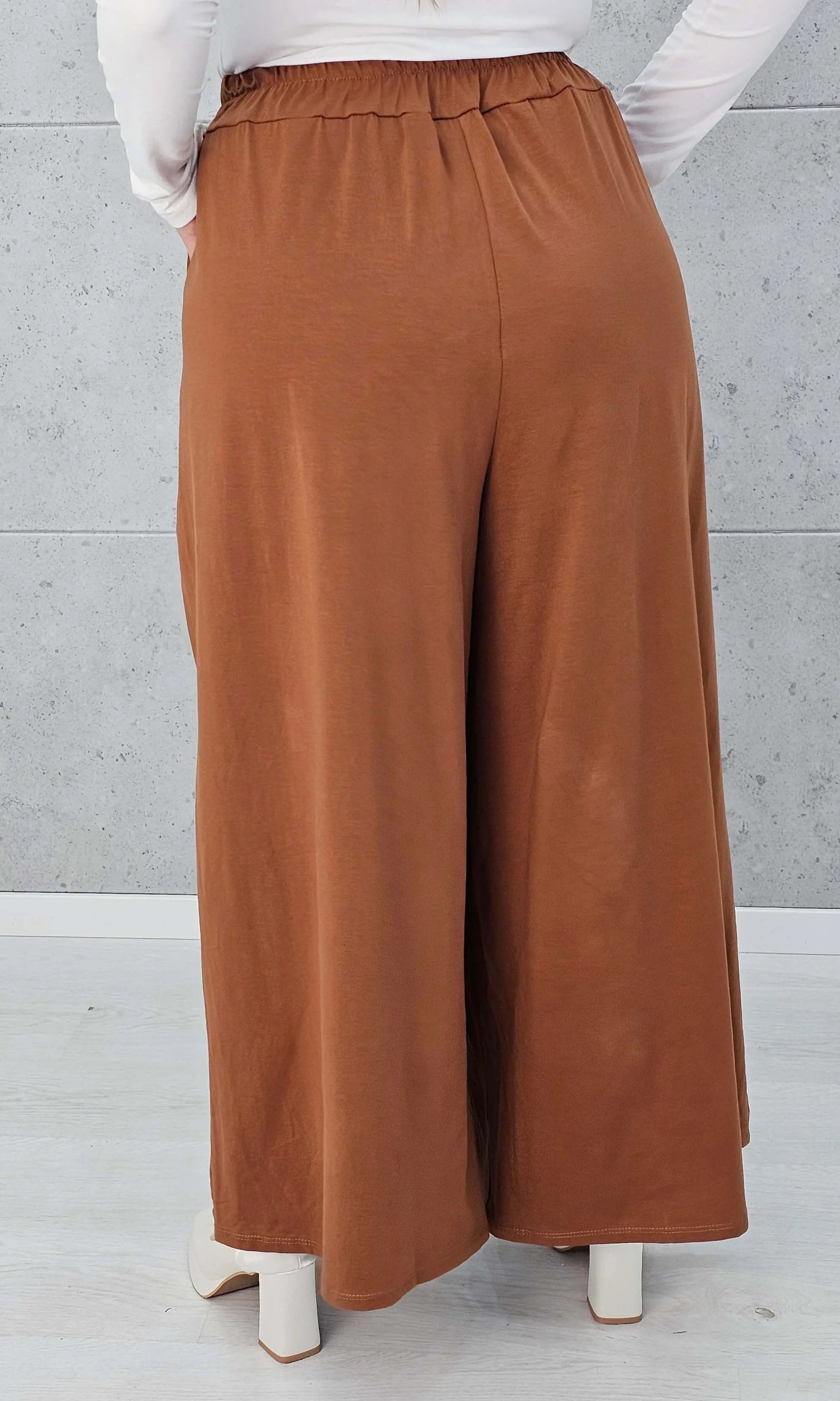 Spodnie z szeroką nogawką Stylowa XL