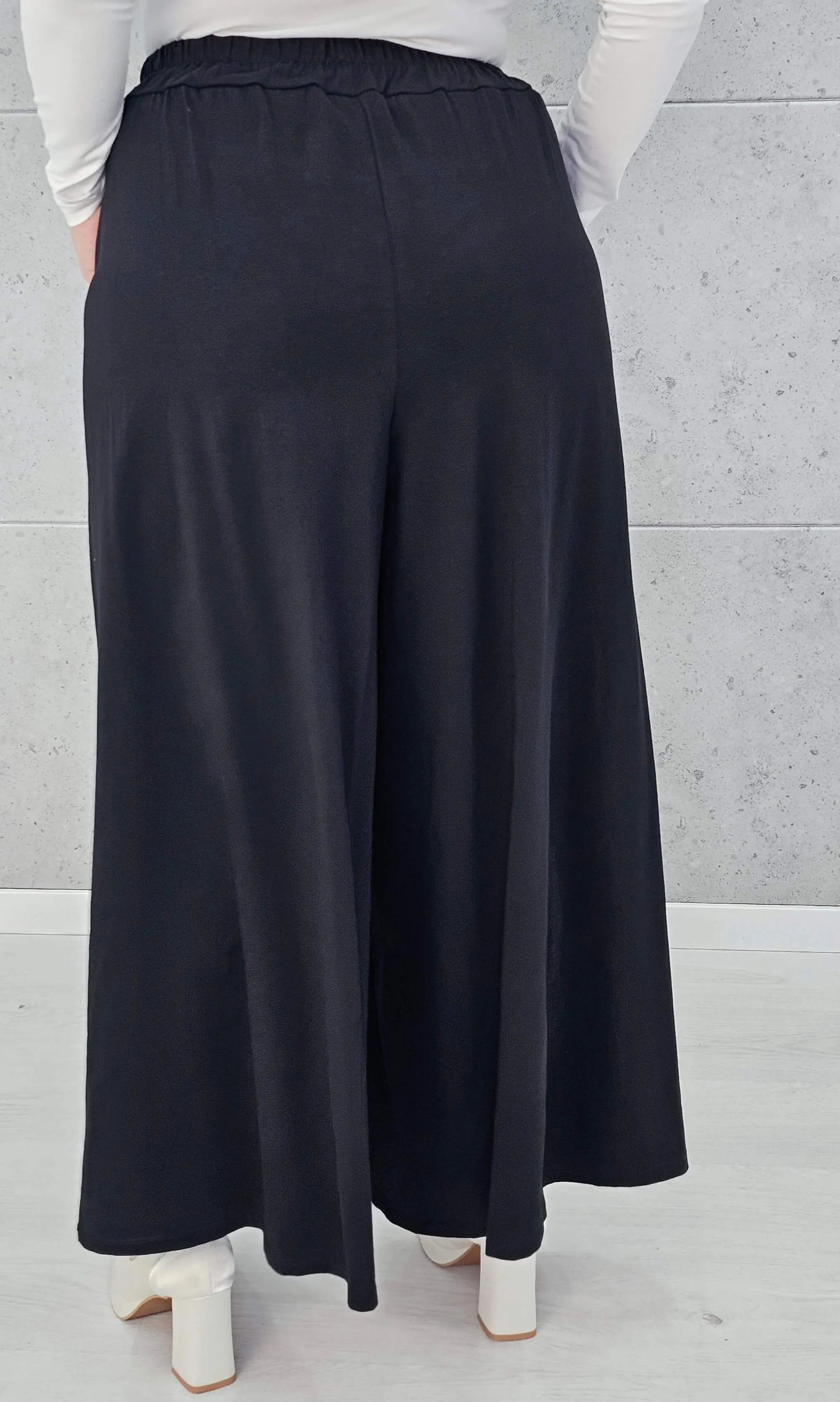 Spodnie z szeroką nogawką Stylowa XL