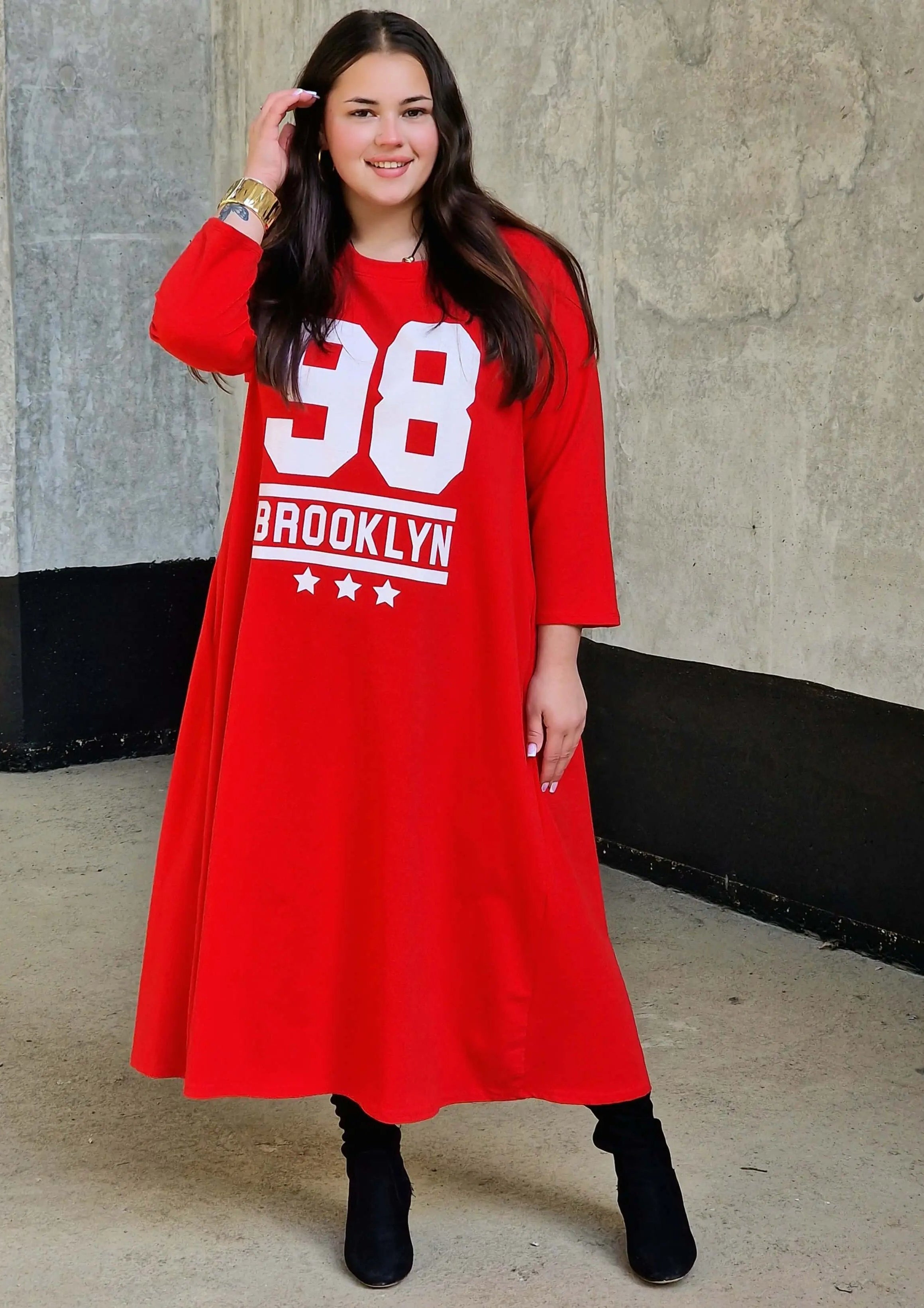 Sportowa Sukienka z Motywem Brooklyn Stylowa XL