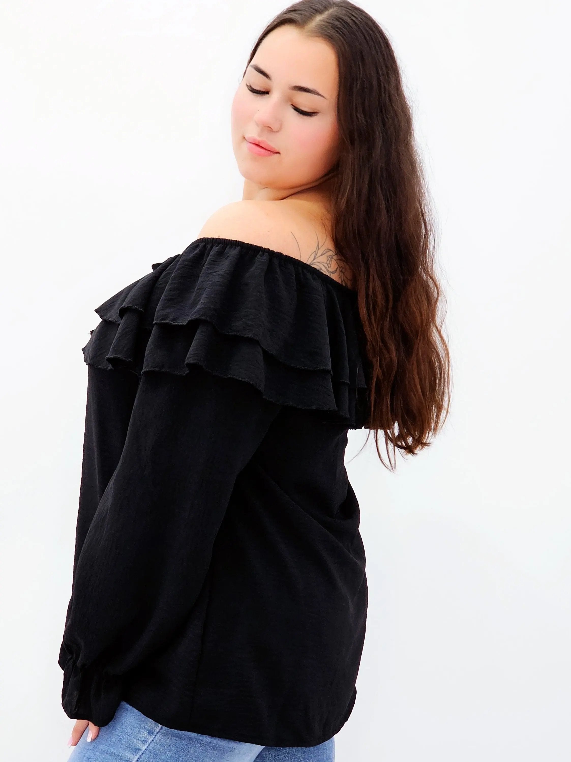 Stylowa bluzka z falbanami i odkrytymi ramionami Stylowa XL