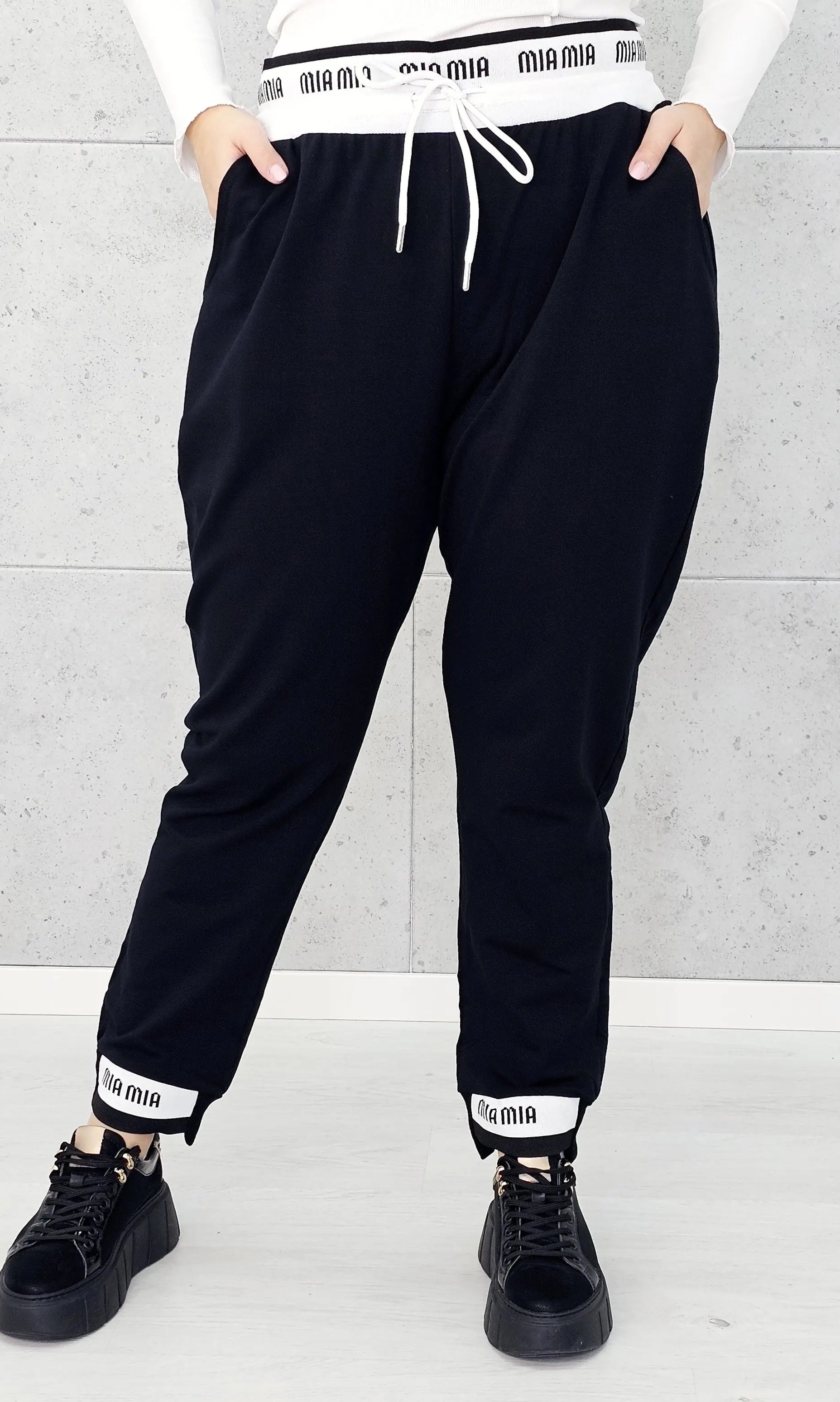 Stylowe Spodnie Dresowe Plus Size StylowaXL – Sportowy Luz w Modnym Wydaniu Stylowa XL