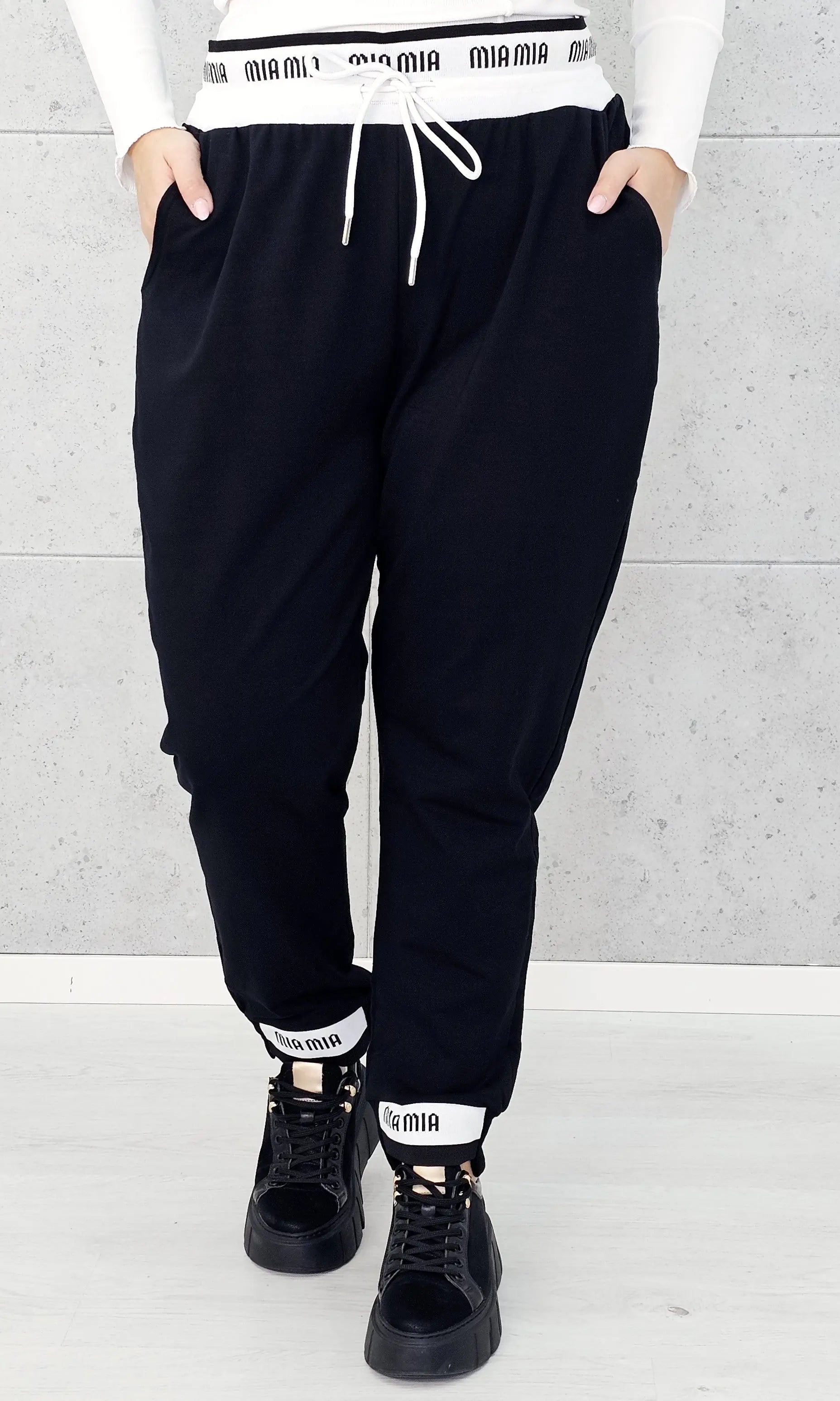 Stylowe Spodnie Dresowe Plus Size StylowaXL – Sportowy Luz w Modnym Wydaniu Stylowa XL