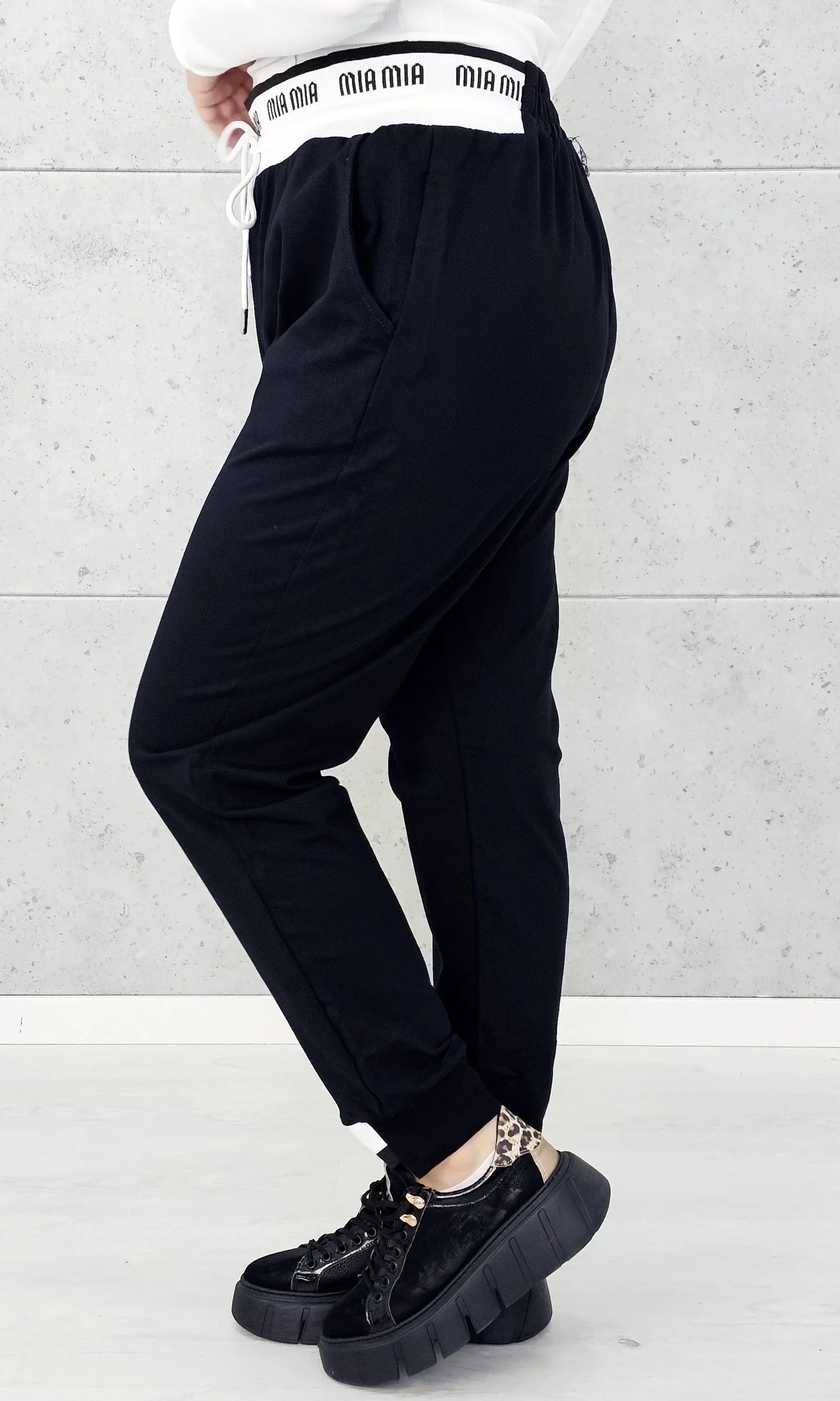 Stylowe Spodnie Dresowe Plus Size StylowaXL – Sportowy Luz w Modnym Wydaniu Stylowa XL