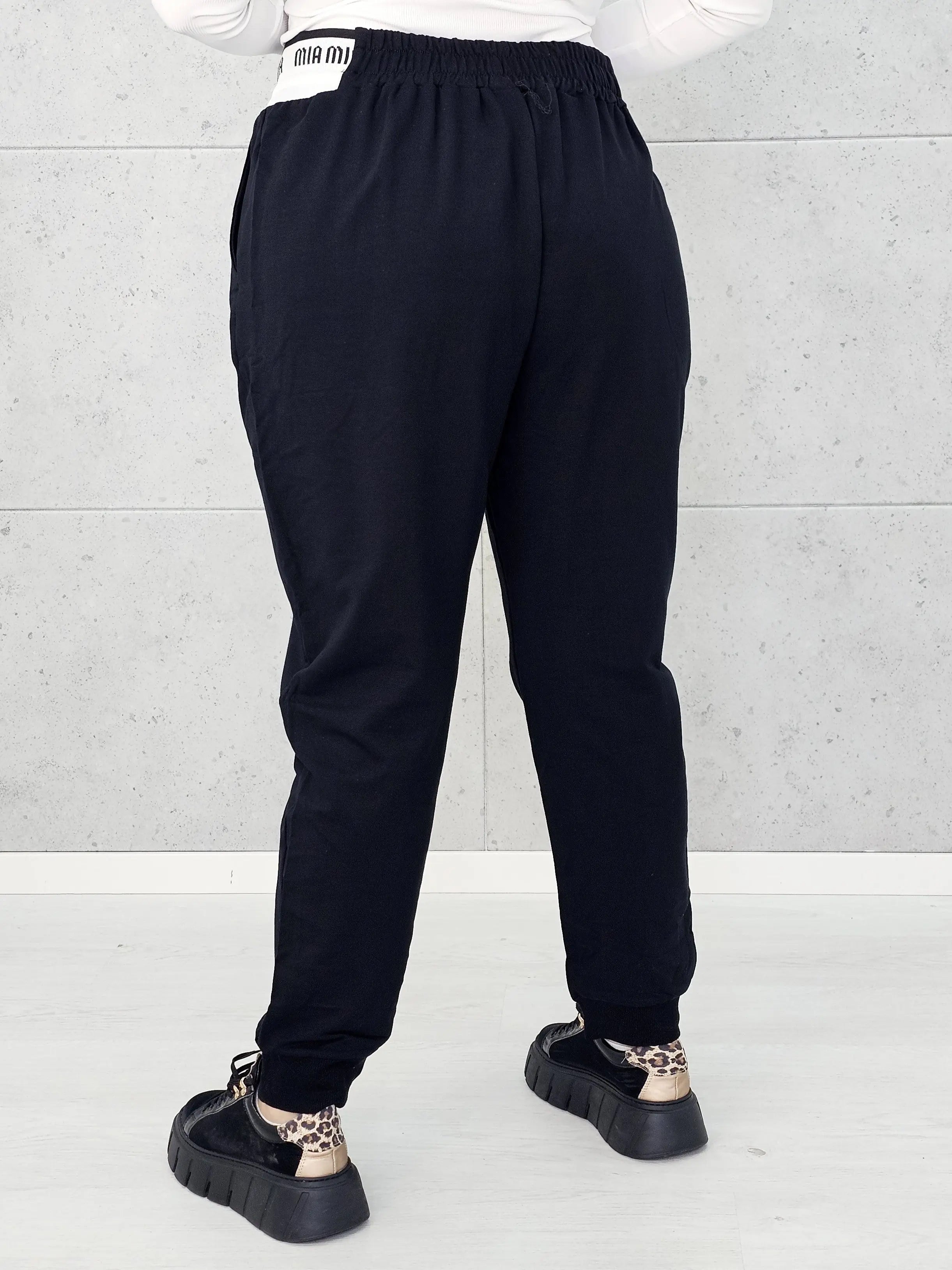 Stylowe Spodnie Dresowe Plus Size StylowaXL – Sportowy Luz w Modnym Wydaniu Stylowa XL