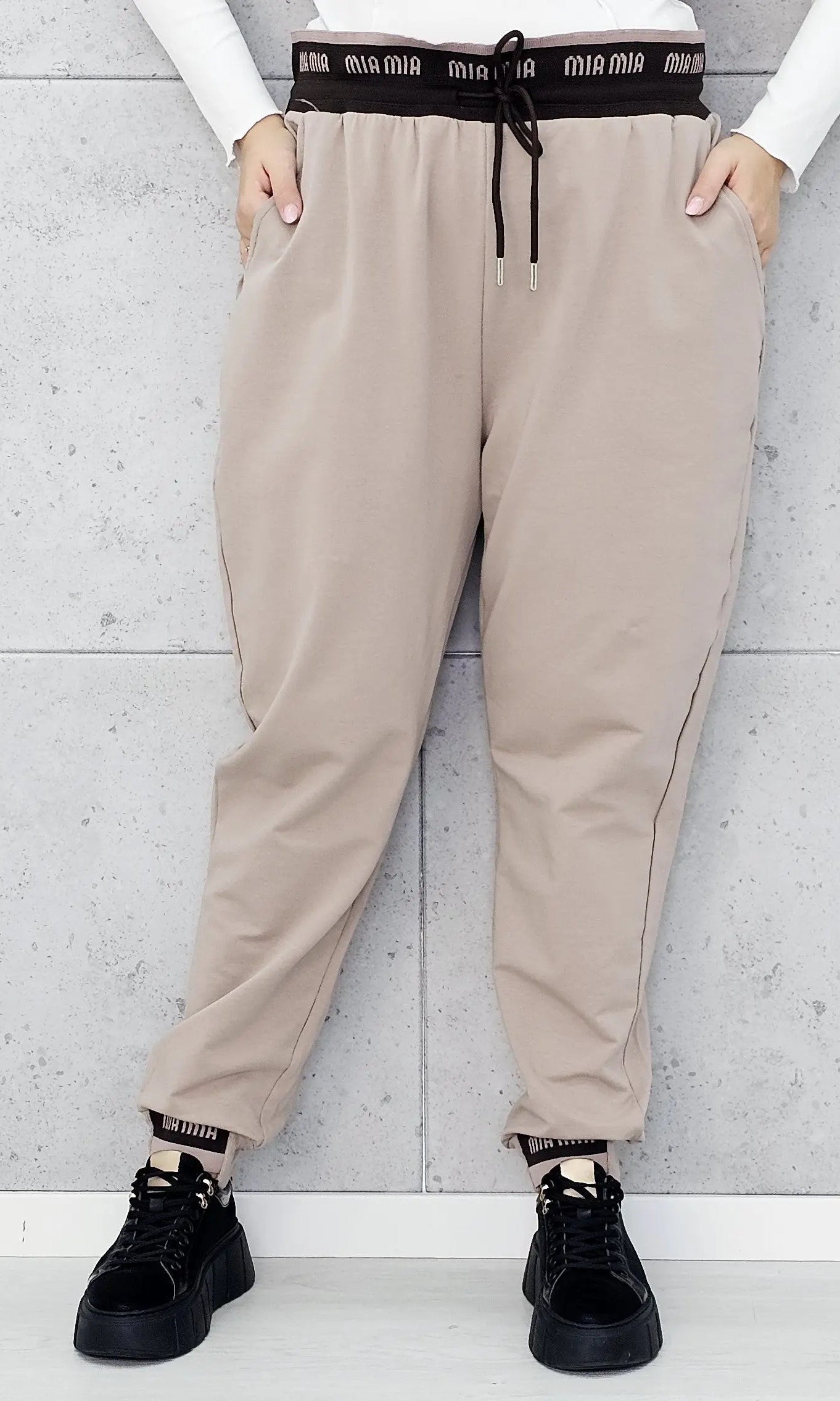 Stylowe Spodnie Dresowe Plus Size StylowaXL – Sportowy Luz w Modnym Wydaniu Stylowa XL