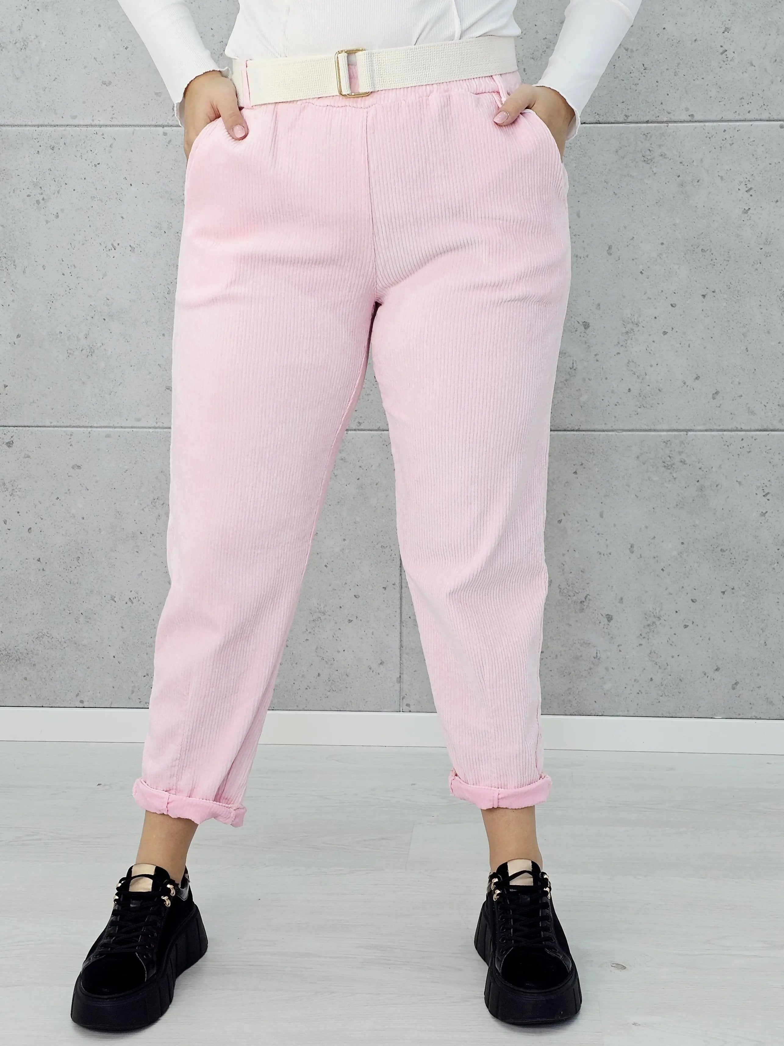 Stylowe i wygodne spodnie z cienkiego sztruksu -  LIVANS Stylowa XL