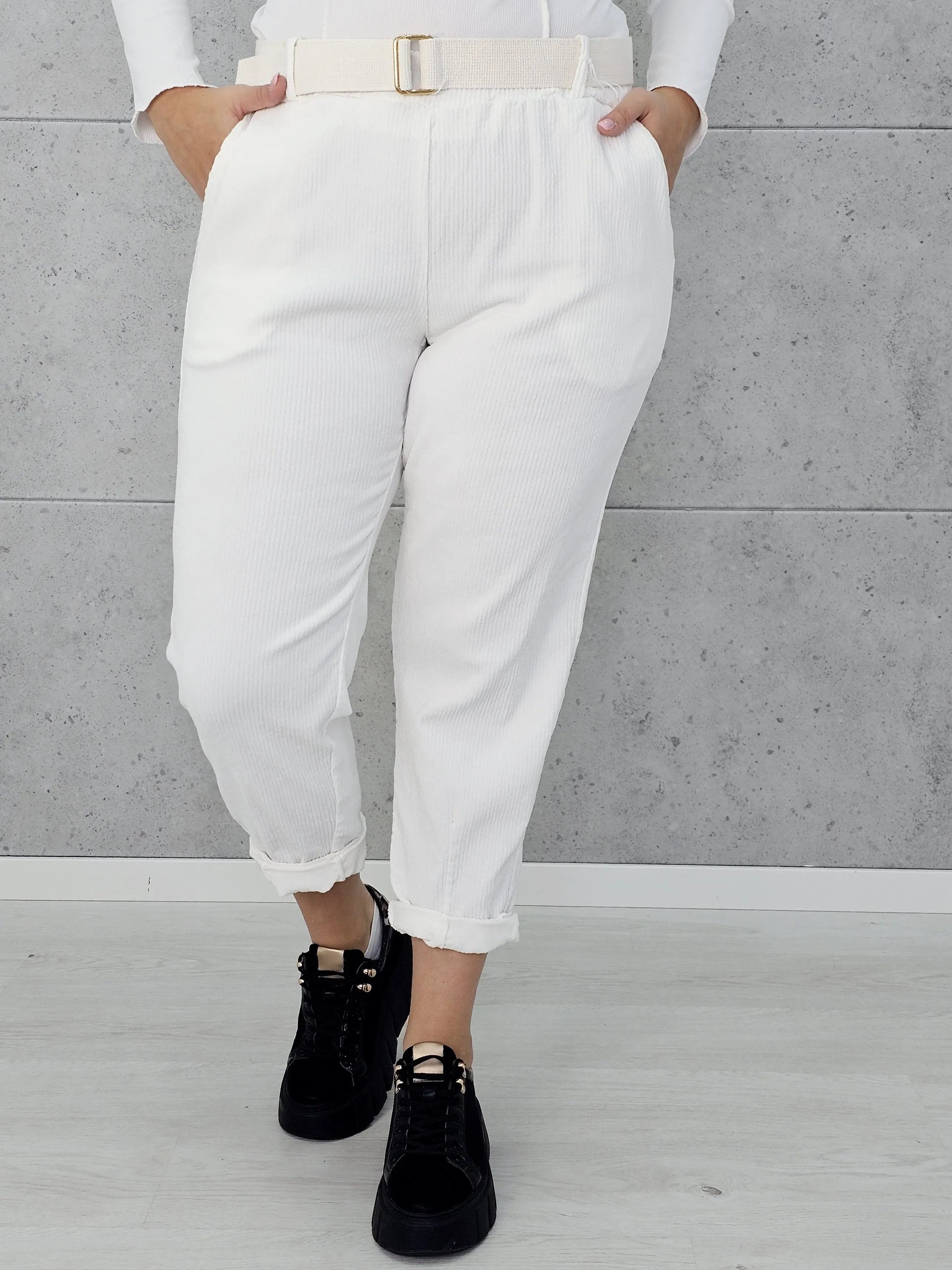 Stylowe i wygodne spodnie z cienkiego sztruksu -  LIVANS Stylowa XL