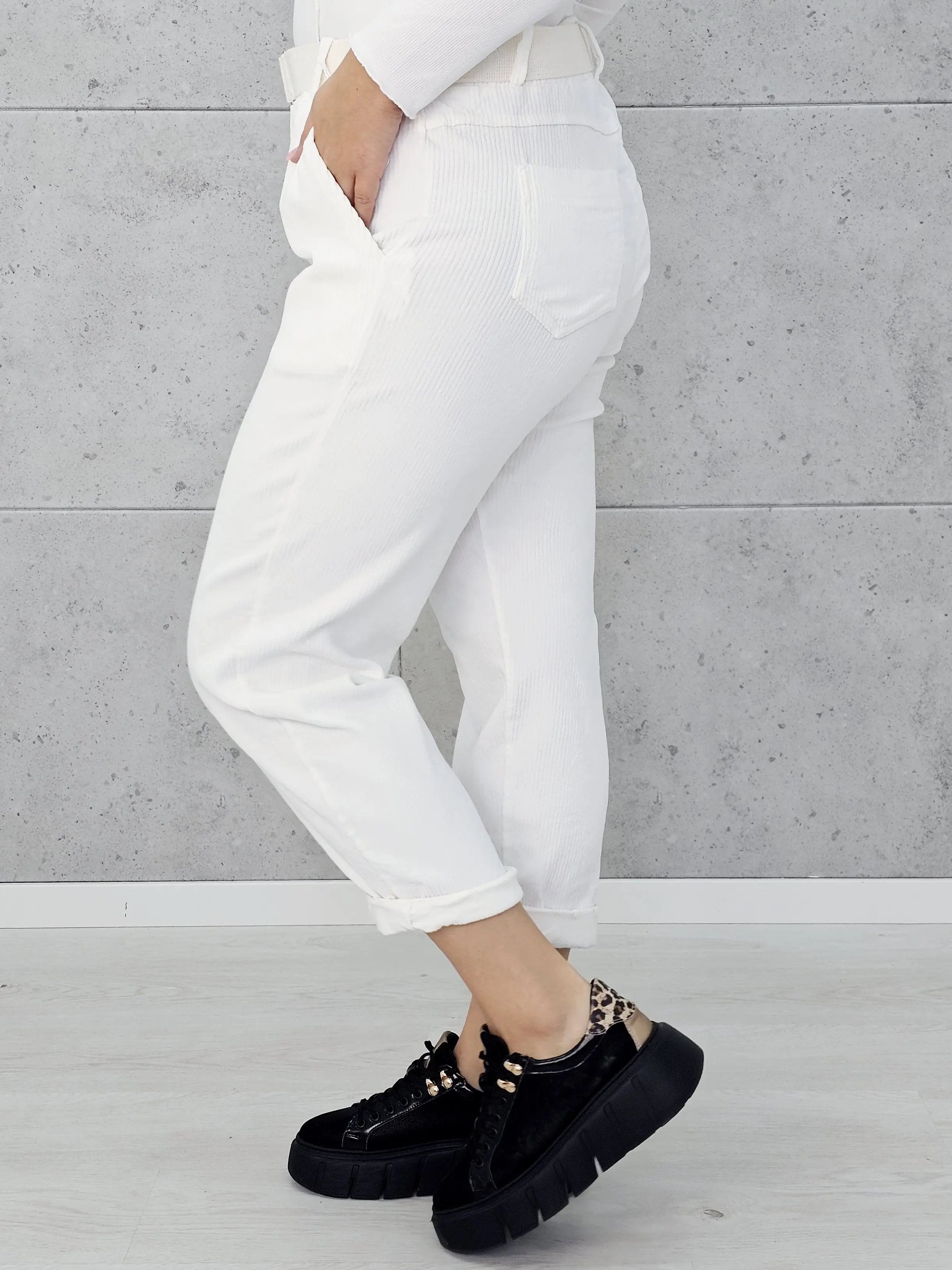 Stylowe i wygodne spodnie z cienkiego sztruksu -  LIVANS Stylowa XL