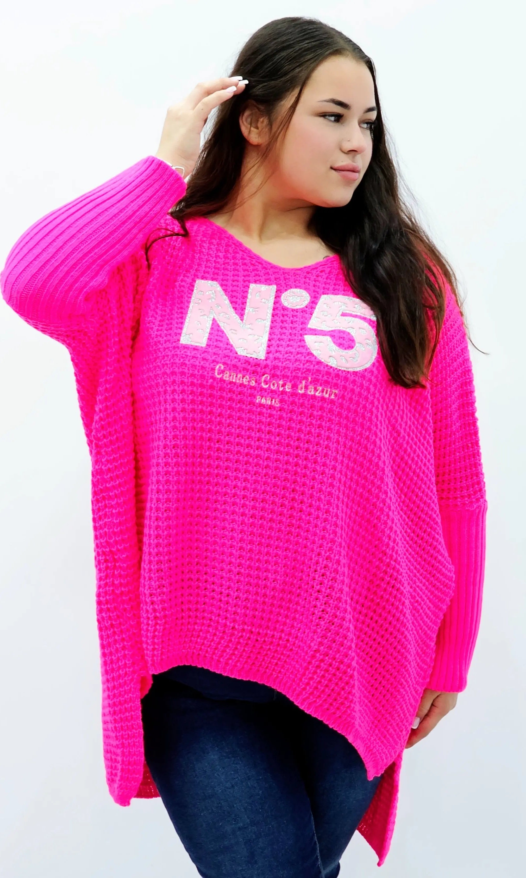 Stylowy sweter z nutą luksusu – idealny na chłodniejsze dni Stylowa XL