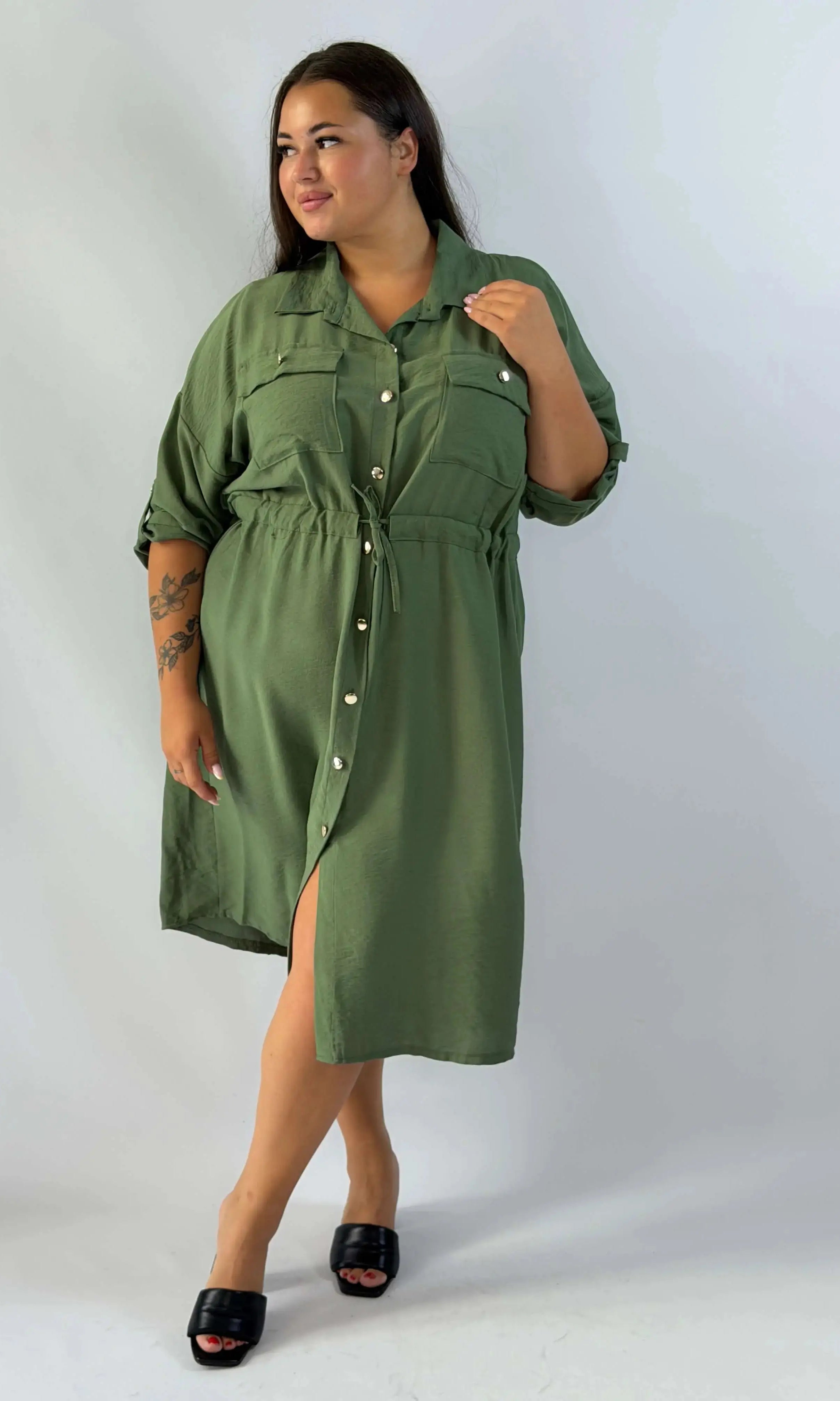 Sukienka Koszulowa Plus Size – Stylowa I Komfortowa Propozycja W Nowoczesnym Wydaniu Stylowa XL
