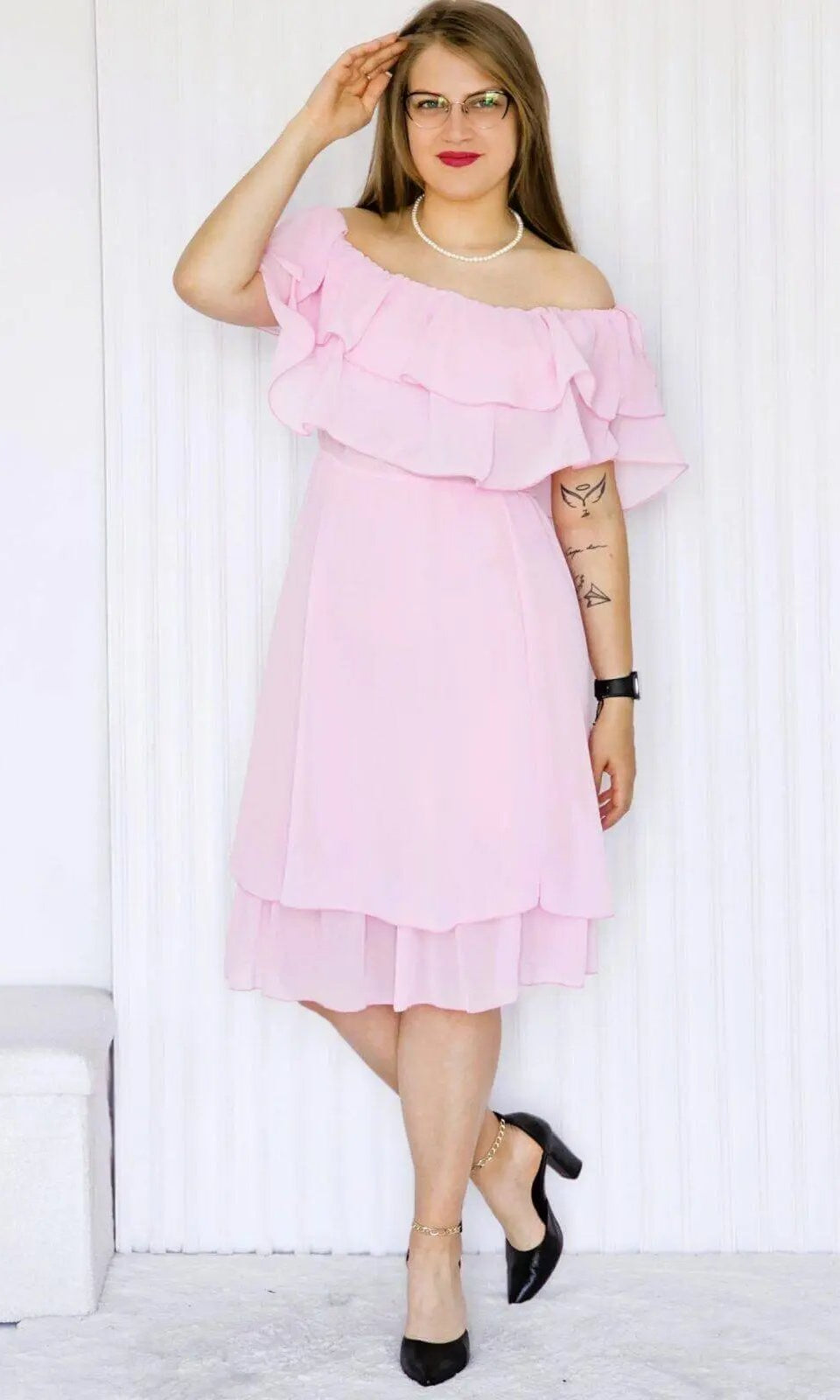 Sukienka Letnia z Falbankami w Kolorze Delikatnego Różu Stylowa XL