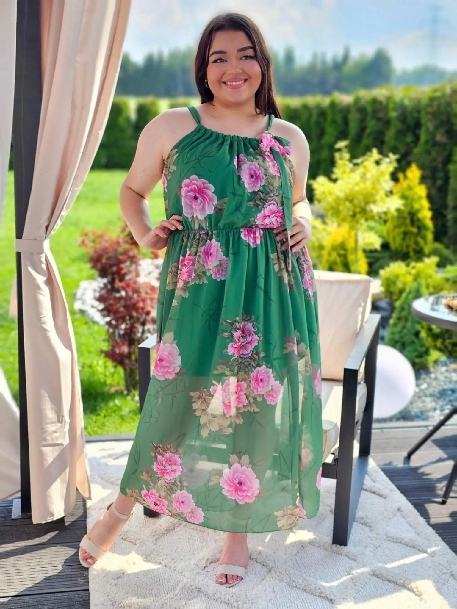 Sukienka Maxi w Kwiaty Stylowa XL