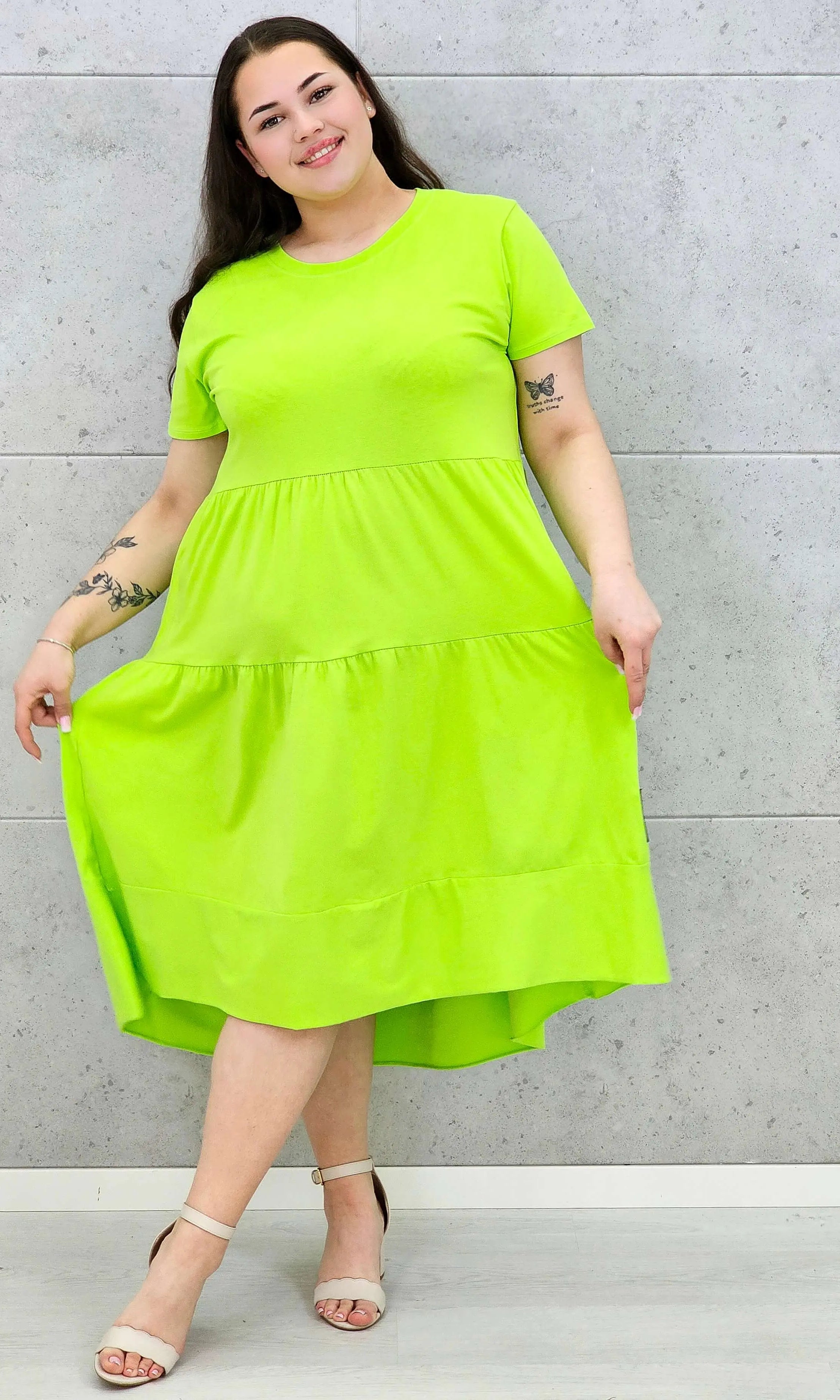 Sukienka Midi z Krótkim Rękawem Stylowa XL