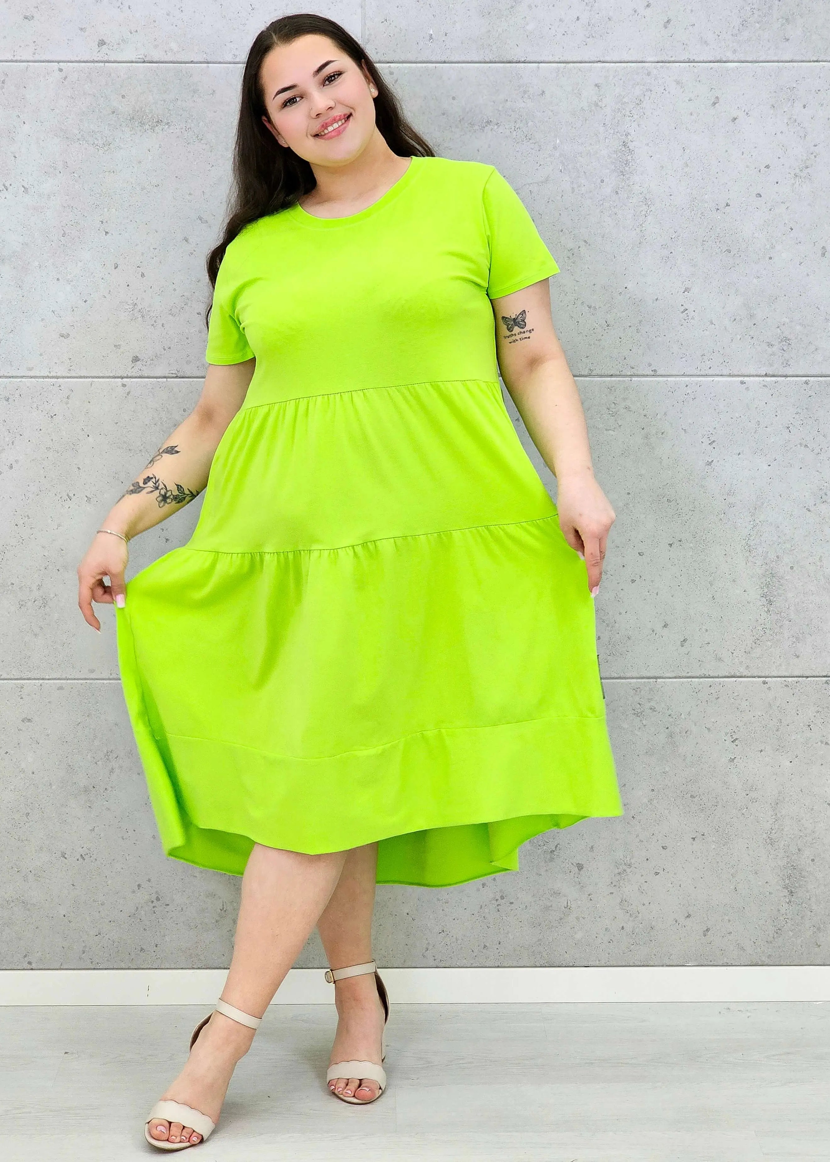 Sukienka Midi z Krótkim Rękawem Stylowa XL