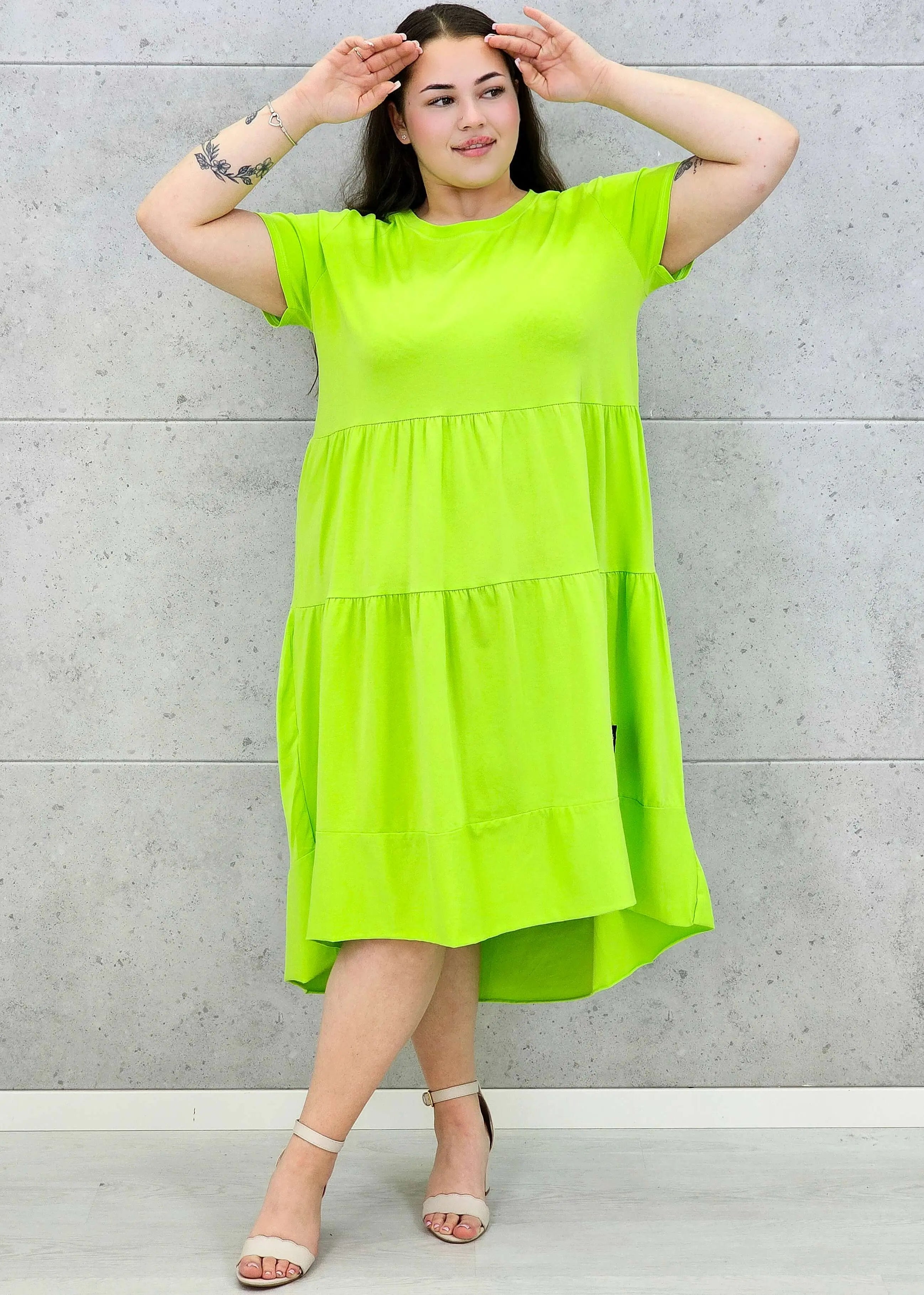 Sukienka Midi z Krótkim Rękawem Stylowa XL